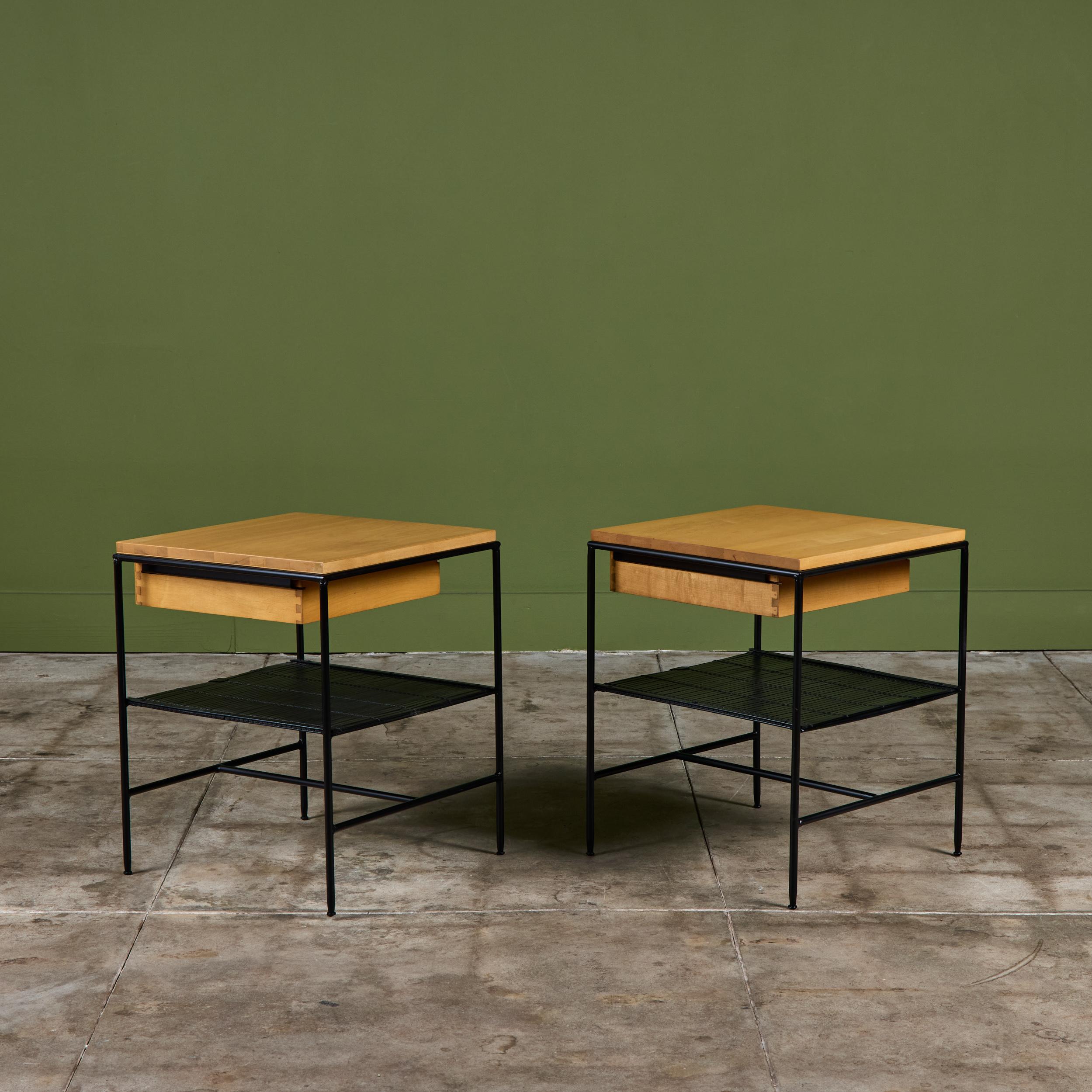 Pareja de raras mesillas de noche Paul McCobb para Planner Group en venta 2