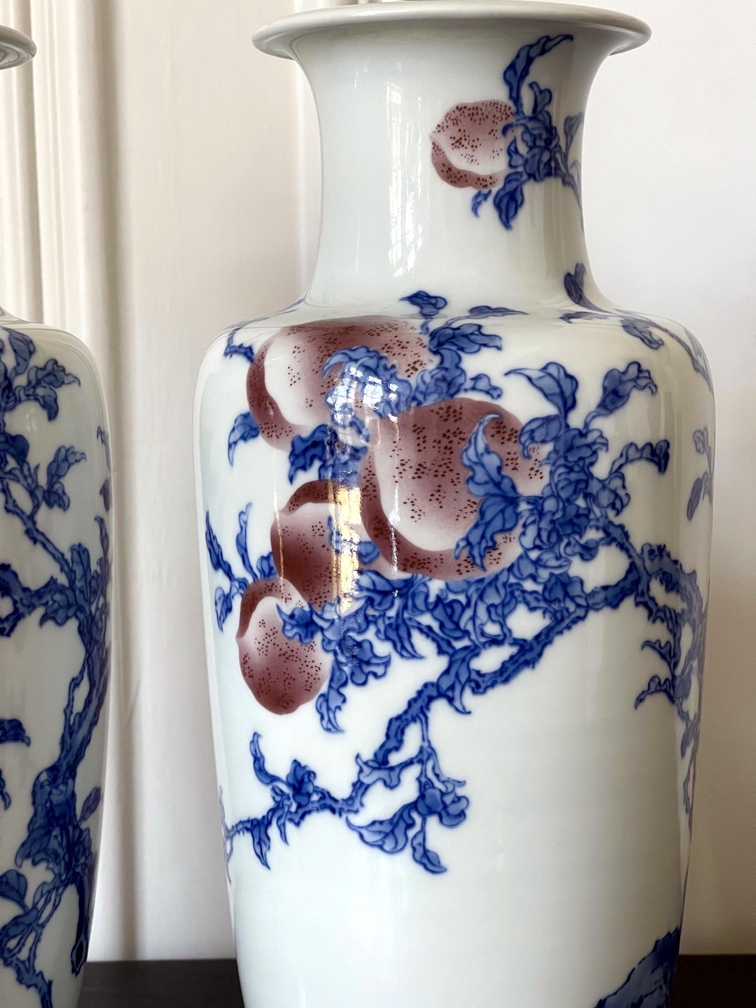 Pair of Rare Porcelain Commemorative Vases by Makuzu Kozan Meiji Period For Sale 2
