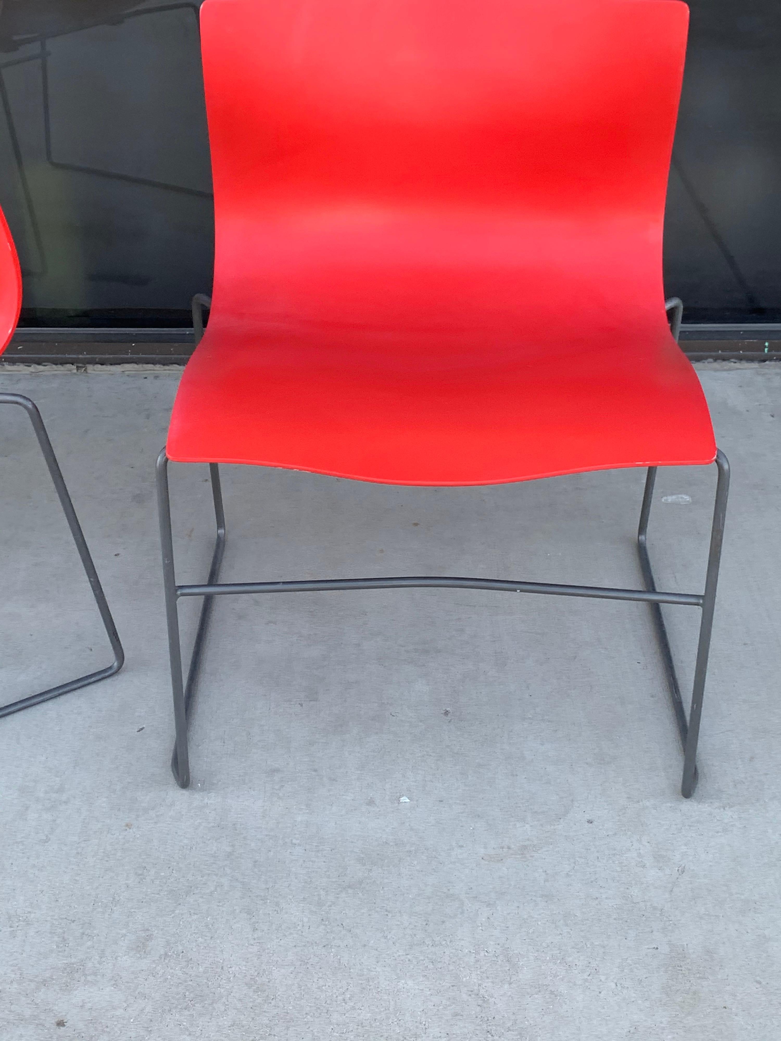 Pair of Rare Red Handkerchief Chairs by Massimo Vignelli, 1985 In Good Condition In Palm Springs, CA