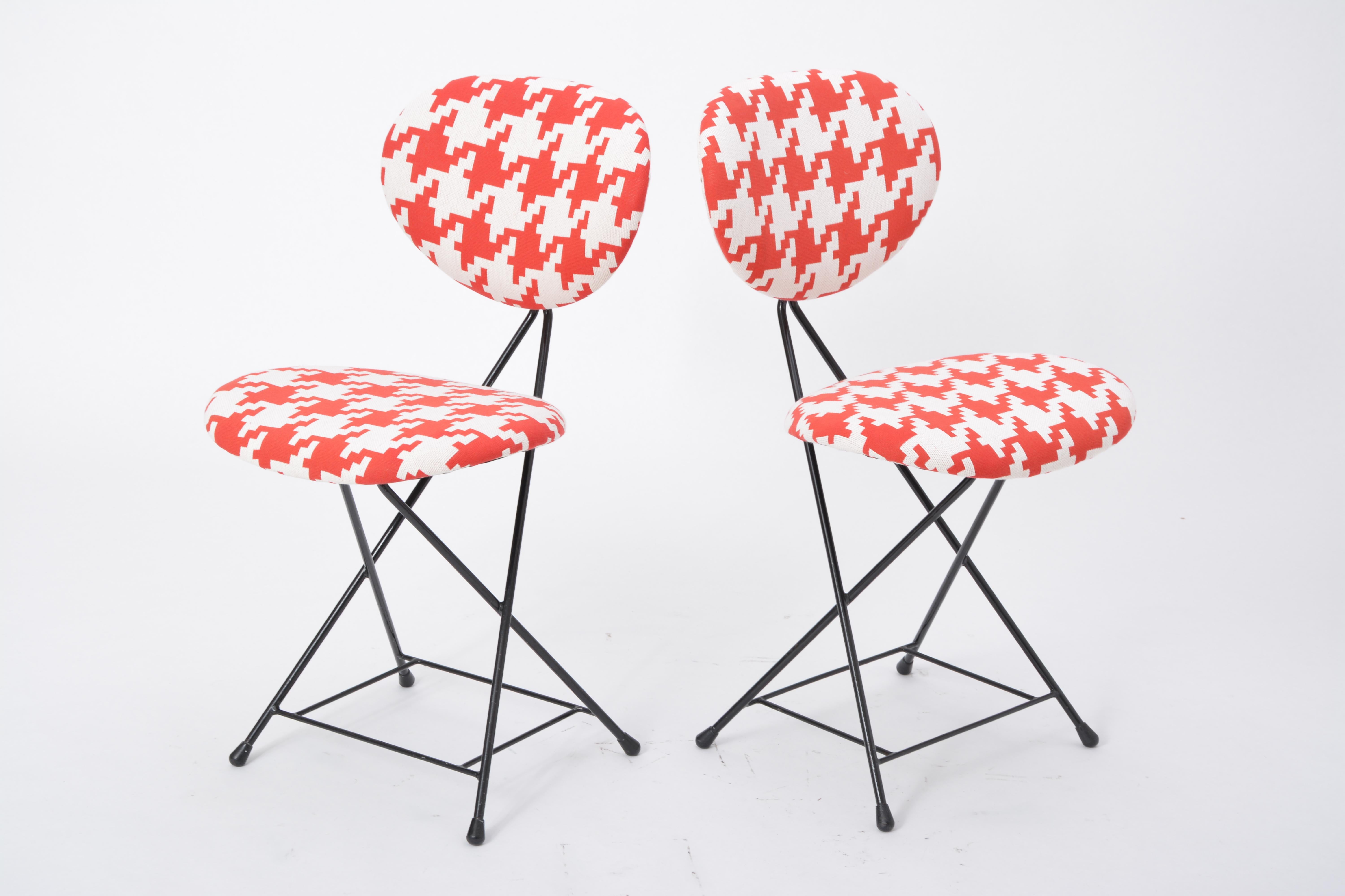 Paar neu gepolsterte niederländische Mid-Century-Modern-Stühle F & T von Rob Parry (Niederländisch) im Angebot
