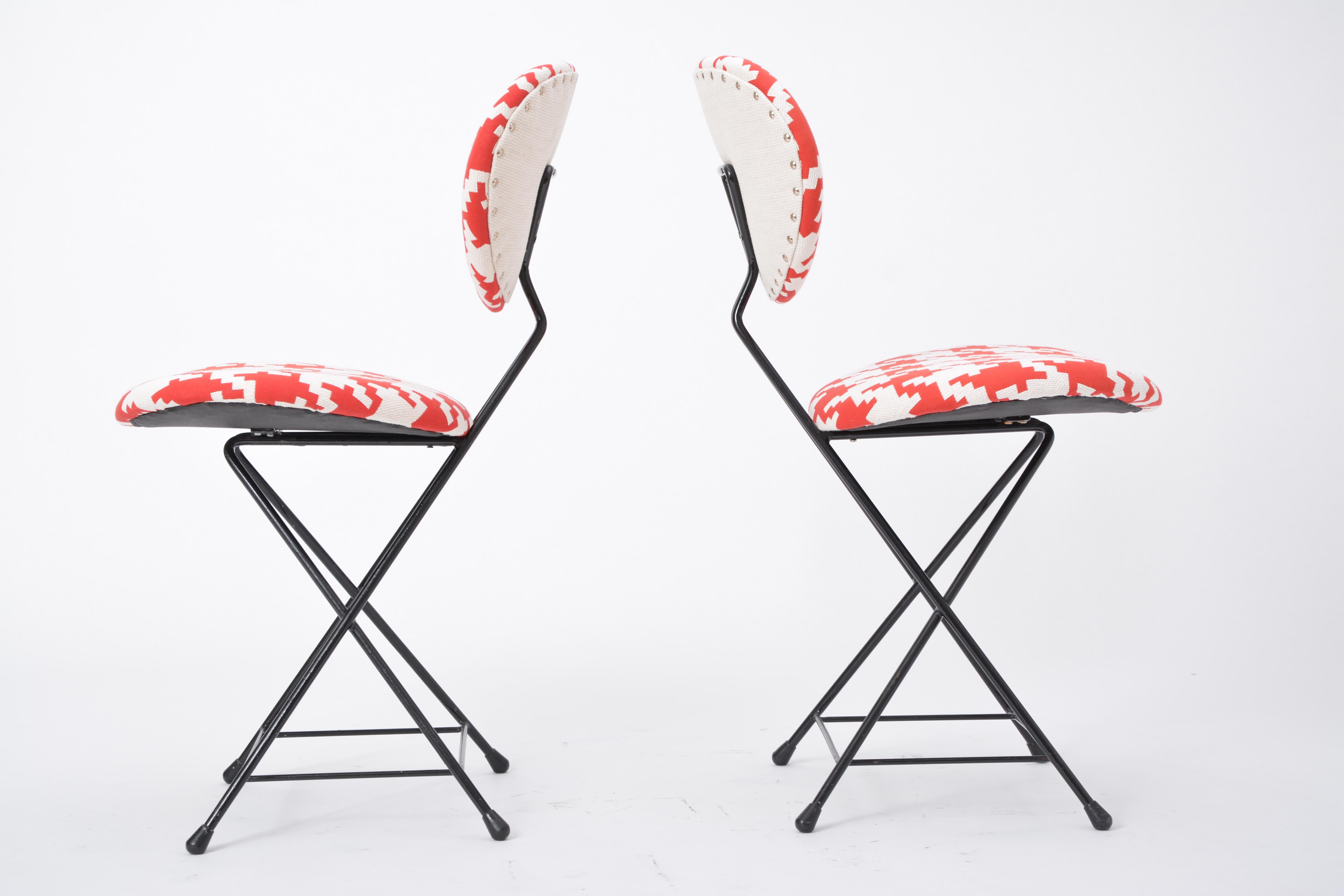 20th Century Pair of Reupholstered Dutch Mid-Century Modern F & T Chairs by Rob Parry For Sale