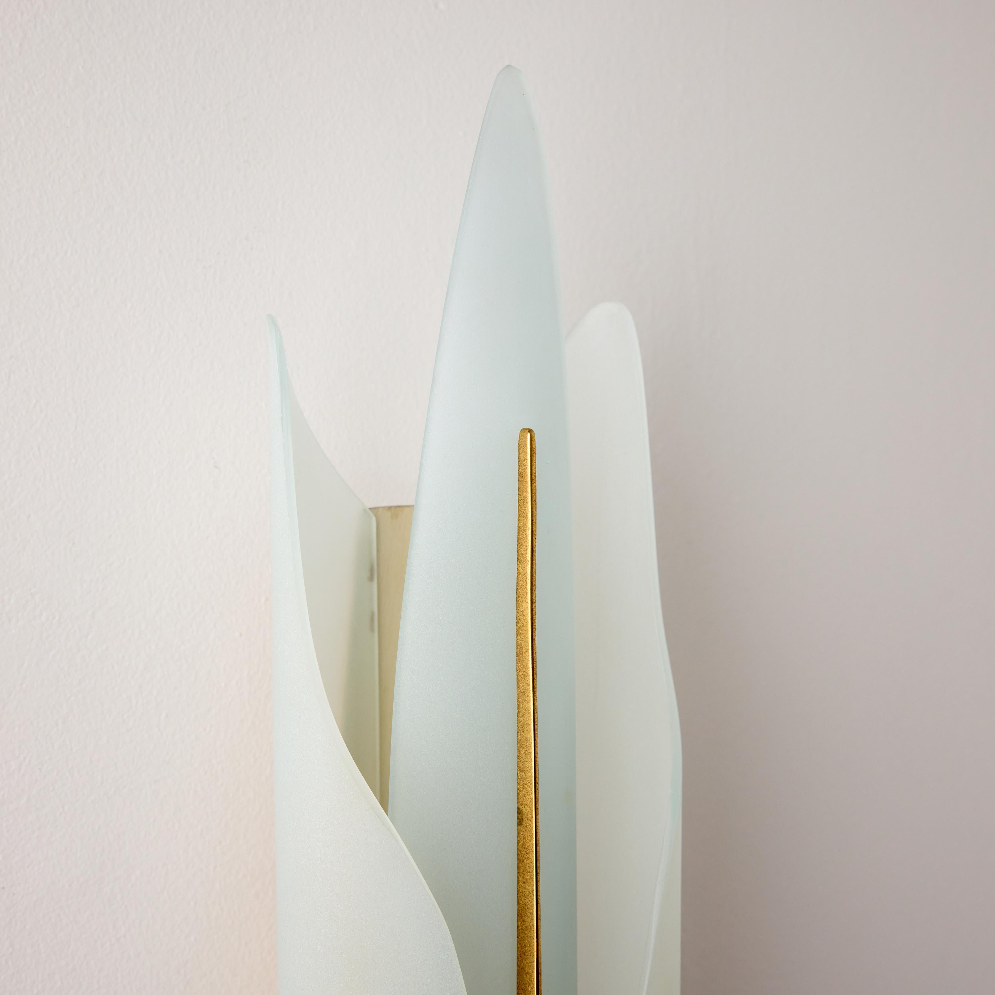 Coppia di rari lampadari di Max Ingrand per Fontana Arte in vendita 3