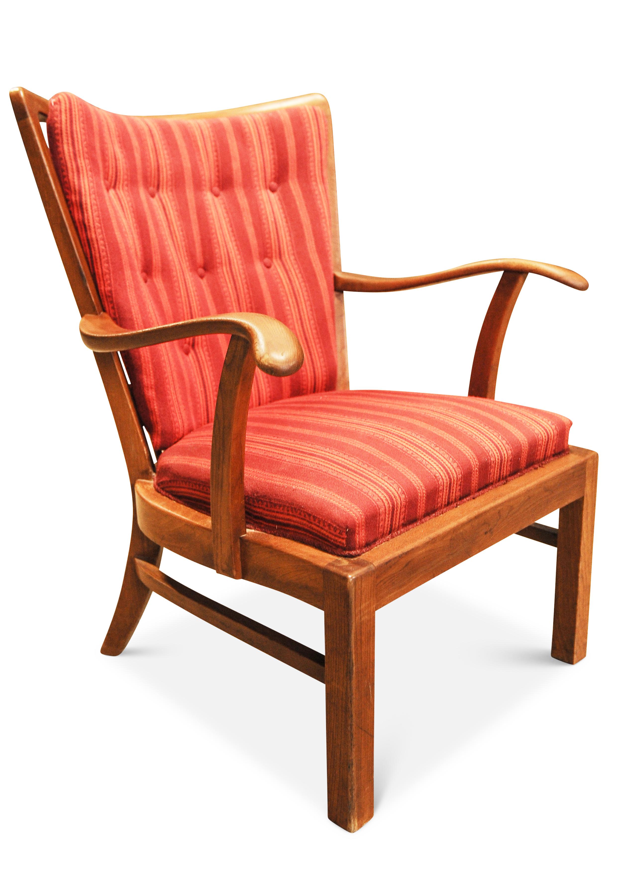 Tissu d'ameublement Paire de rares fauteuils à cadre ouvert en hêtre teinté Fritz Hansen modèle 1628 estampillé en vente