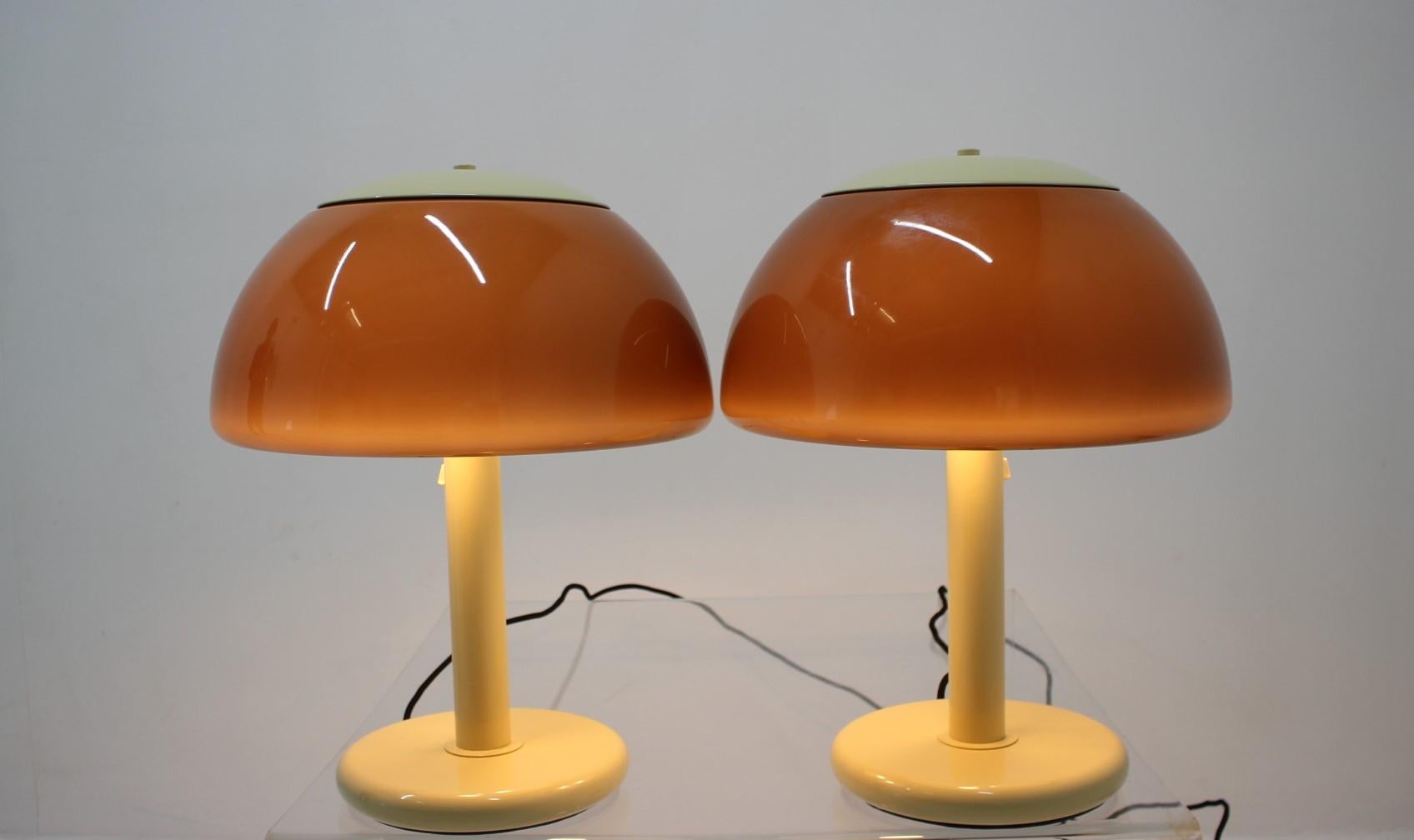 Italian Pair of Rare Table Midcentury Lamps Mushroom, Harvey Guzzini, Italy, 1960s