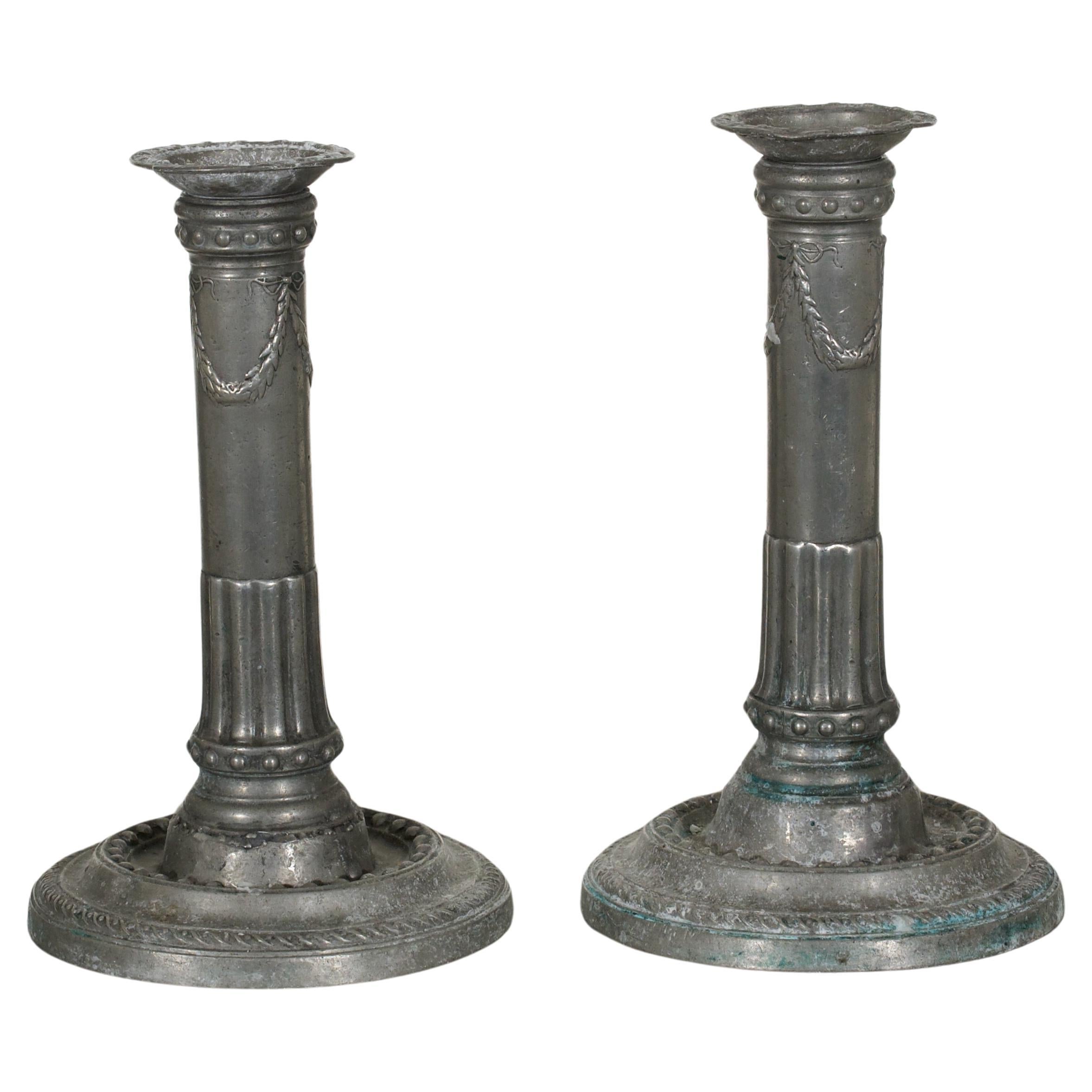 Coppia di rari candelabri in stagno, 1770 circa.