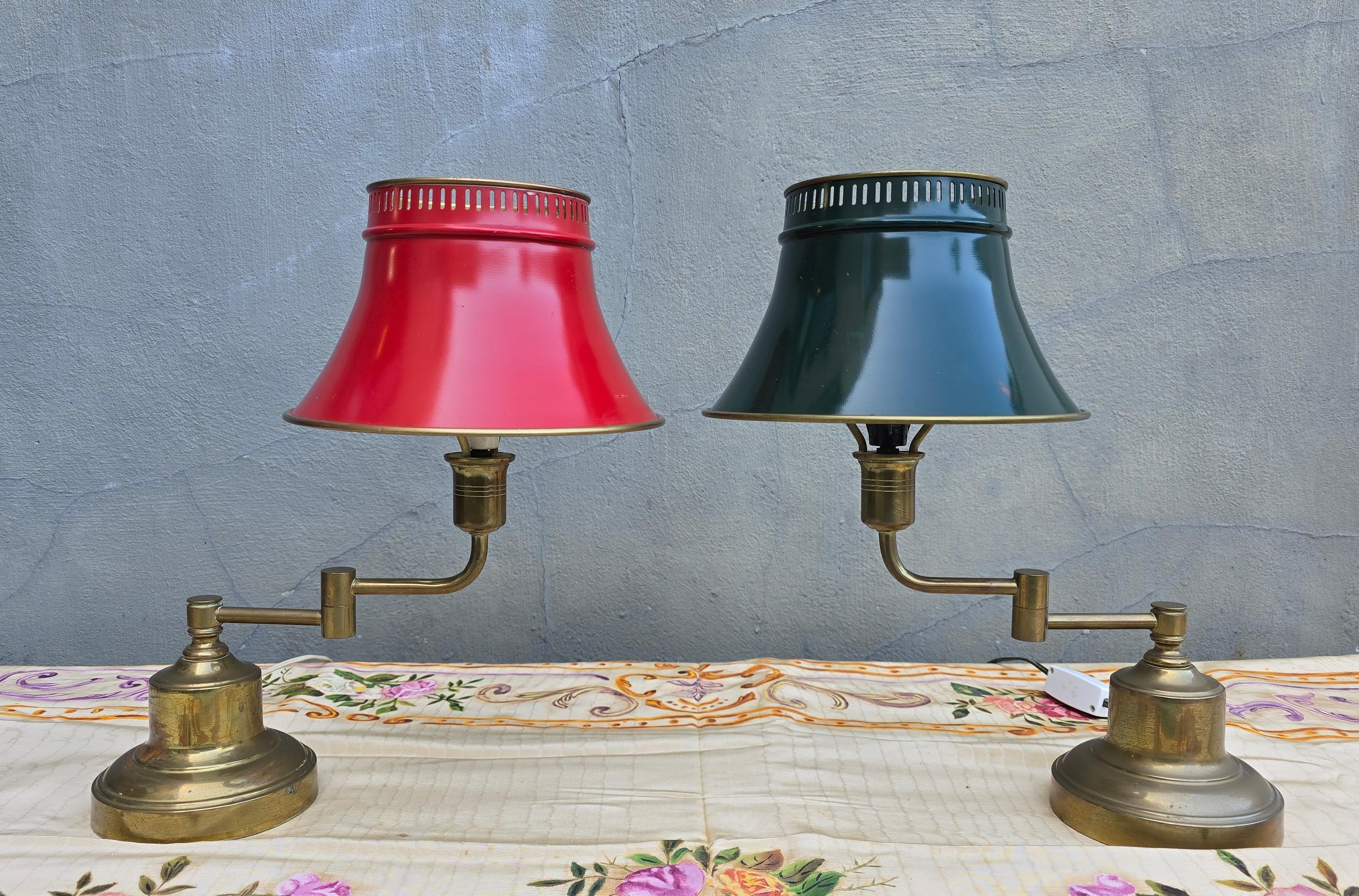 Mid-Century Modern Paire de lampes de table bouillotte vintage rares en vente