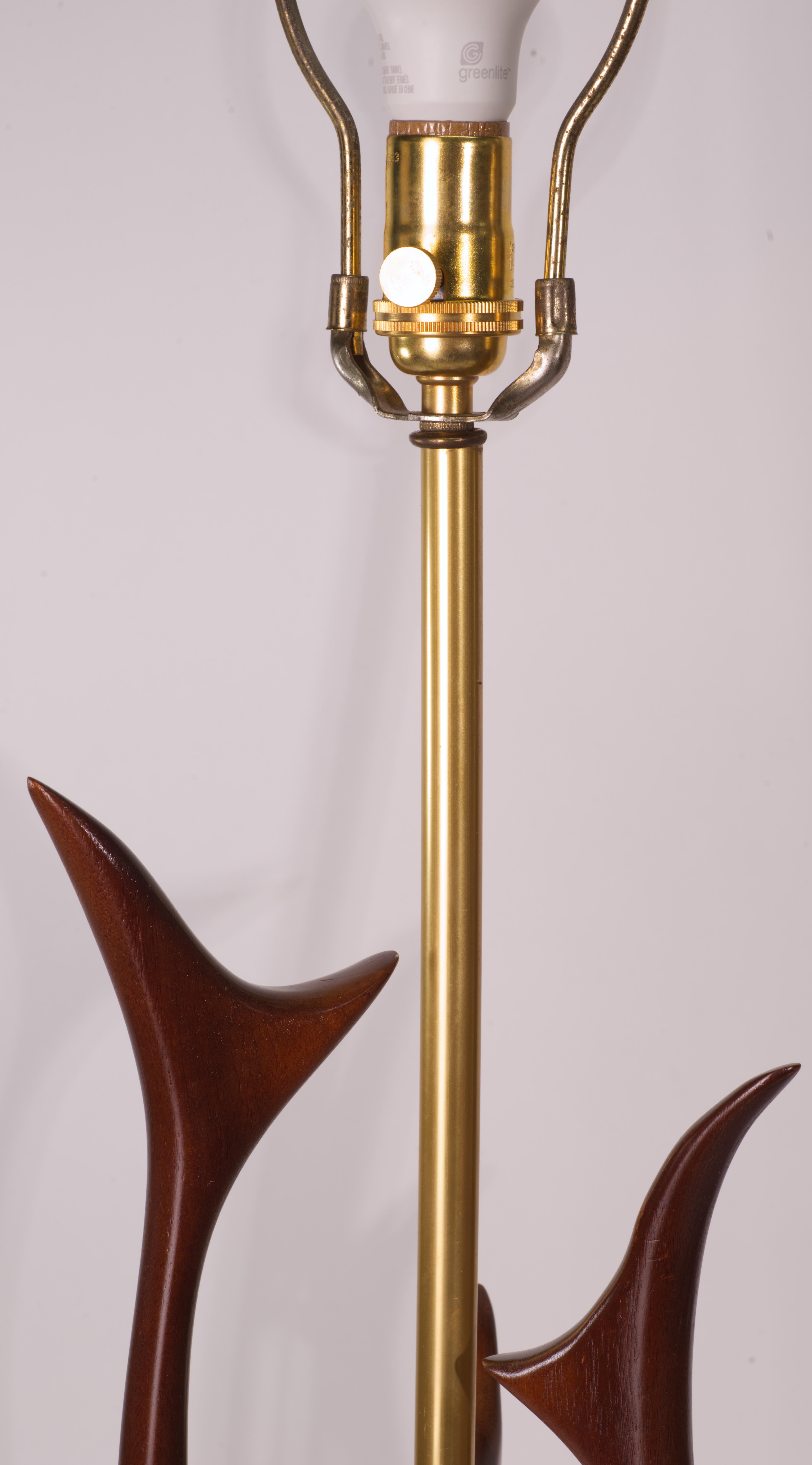 Pair of Walnut and Brass Table Lamps in Style of Modeline, Mid Century Modern For Sale 6
