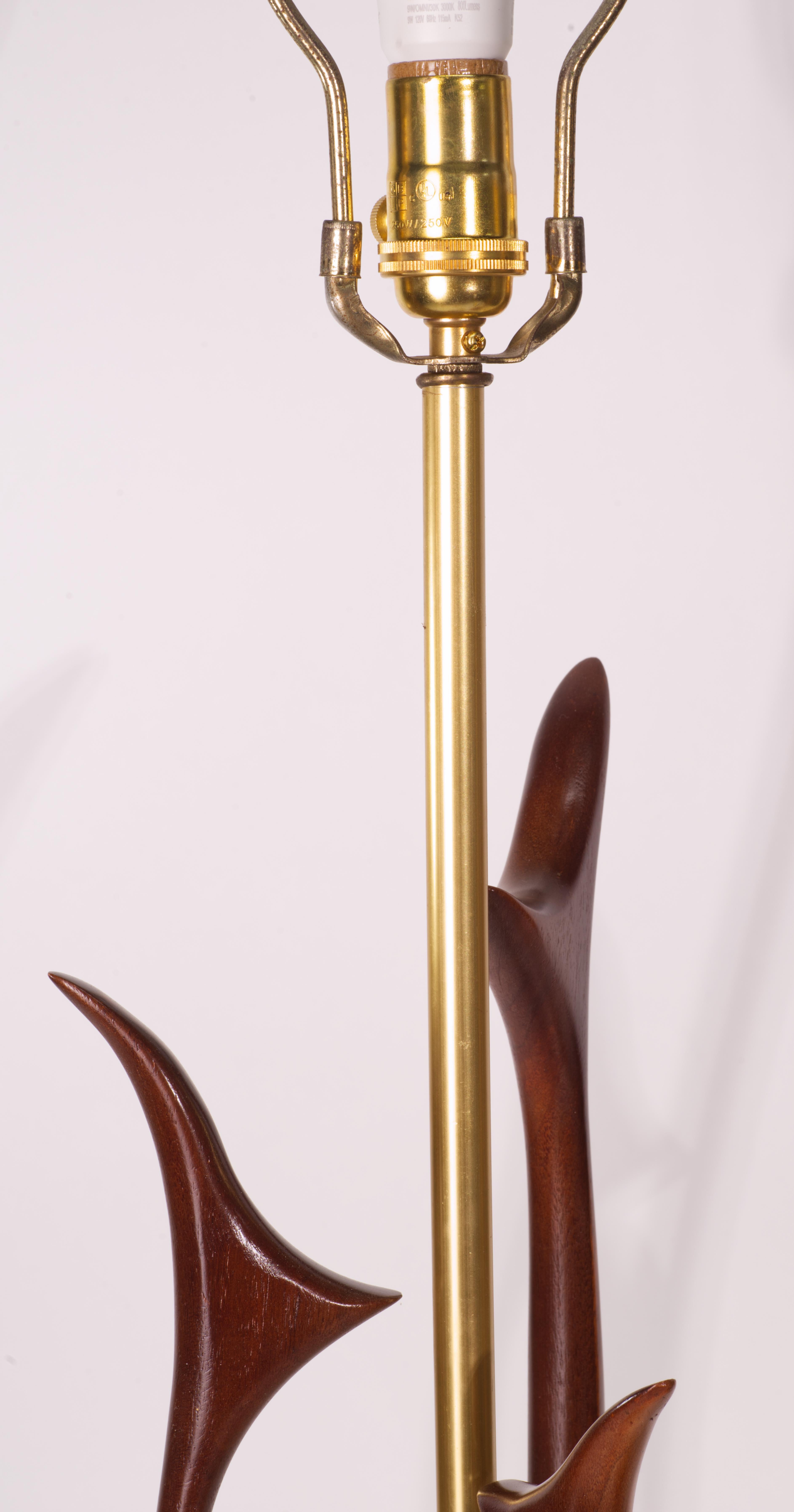 Pair of Walnut and Brass Table Lamps in Style of Modeline, Mid Century Modern For Sale 7