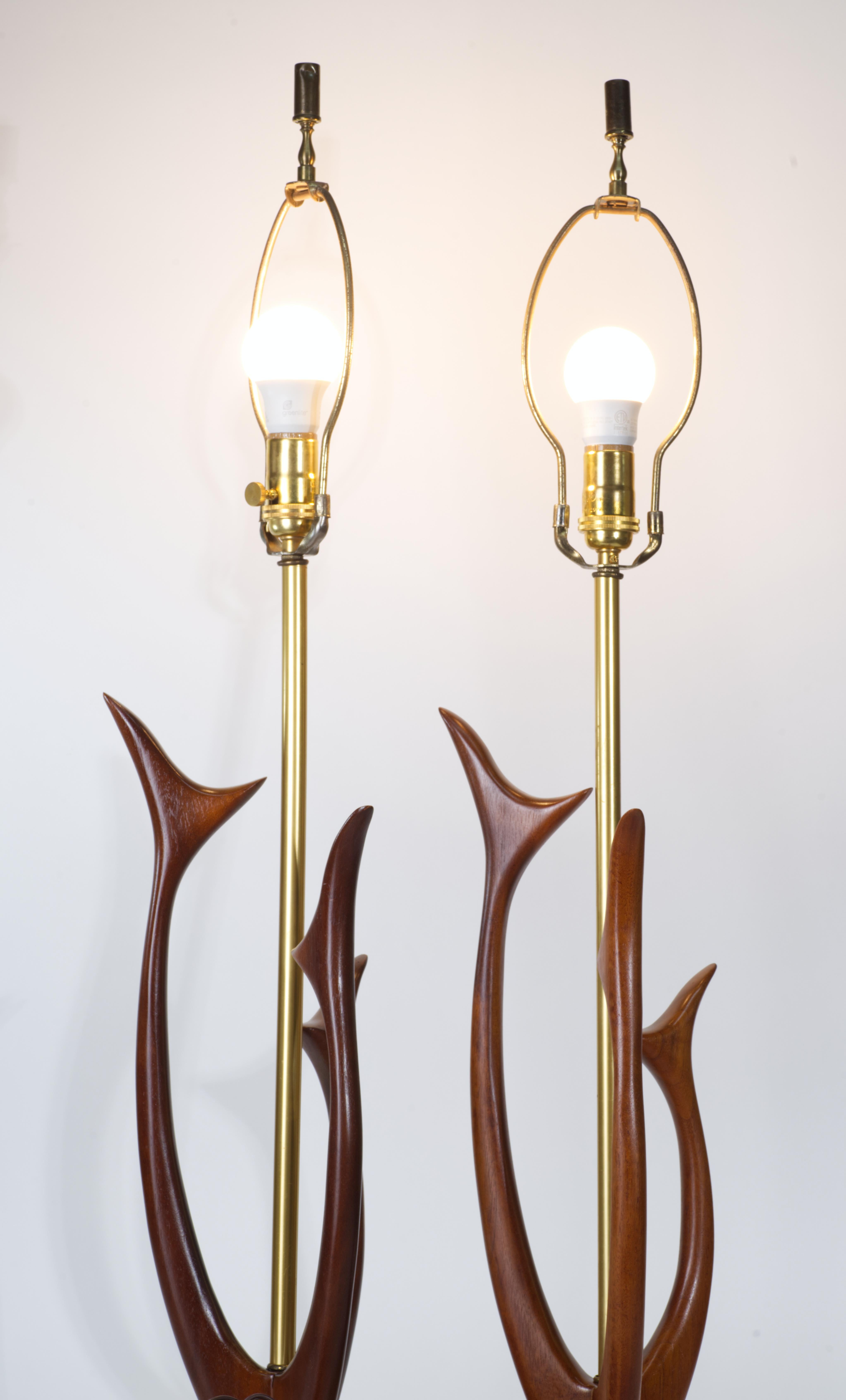 Pair of Walnut and Brass Table Lamps in Style of Modeline, Mid Century Modern For Sale 2