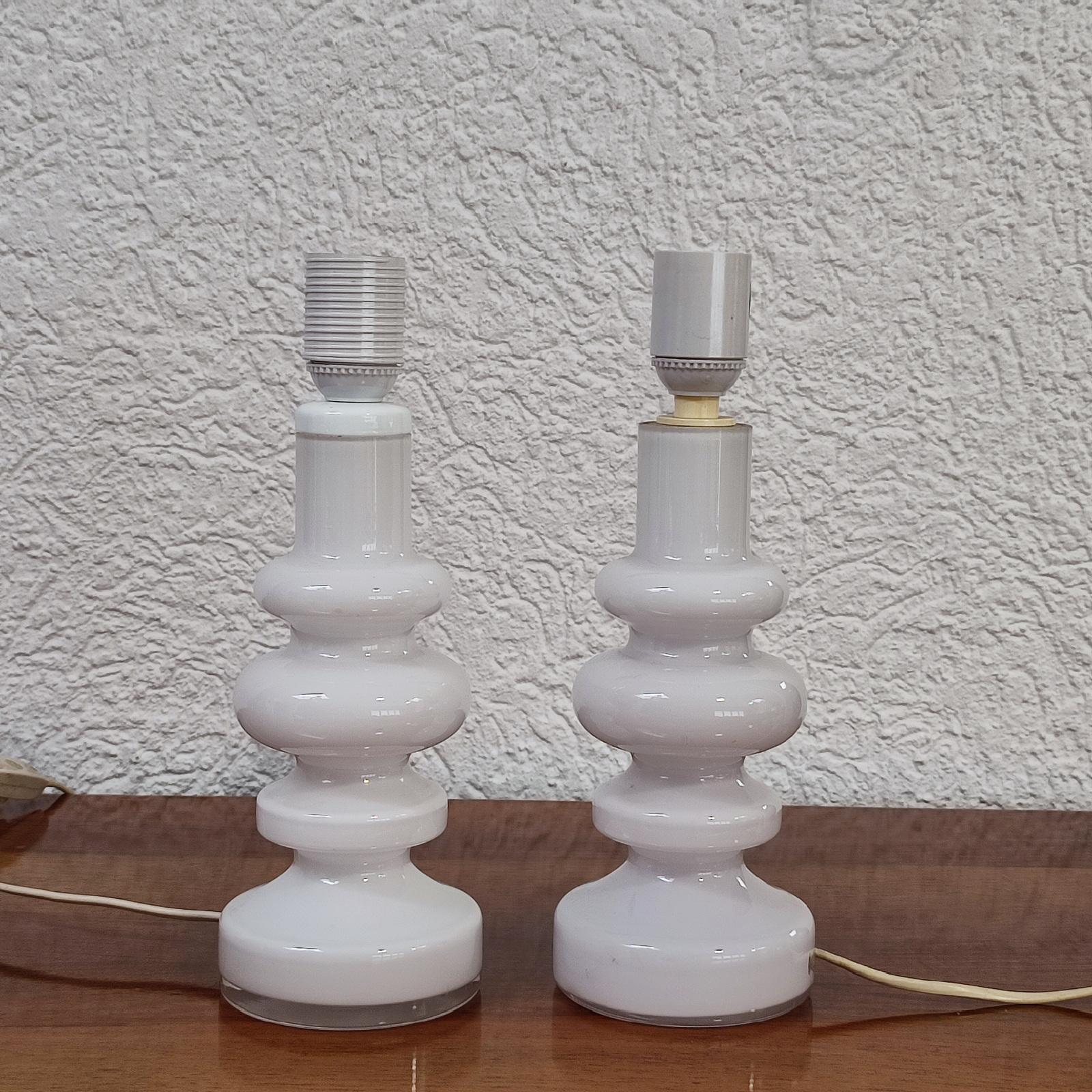 Swedish Pair of Rare White Glass Table Lamps by Gunnar Anders, Lindshammar, 1960s For Sale