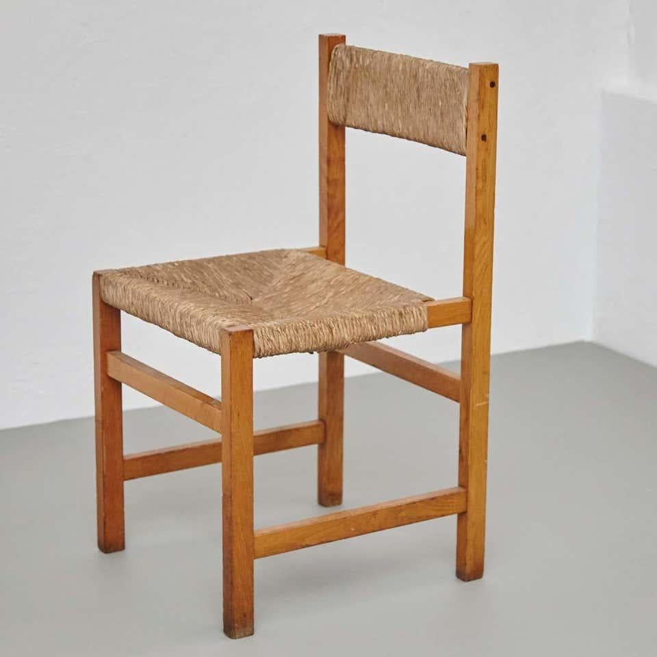 Pair of Rationalist Rattan Spanish Chairs, circa 1960 For Sale 3