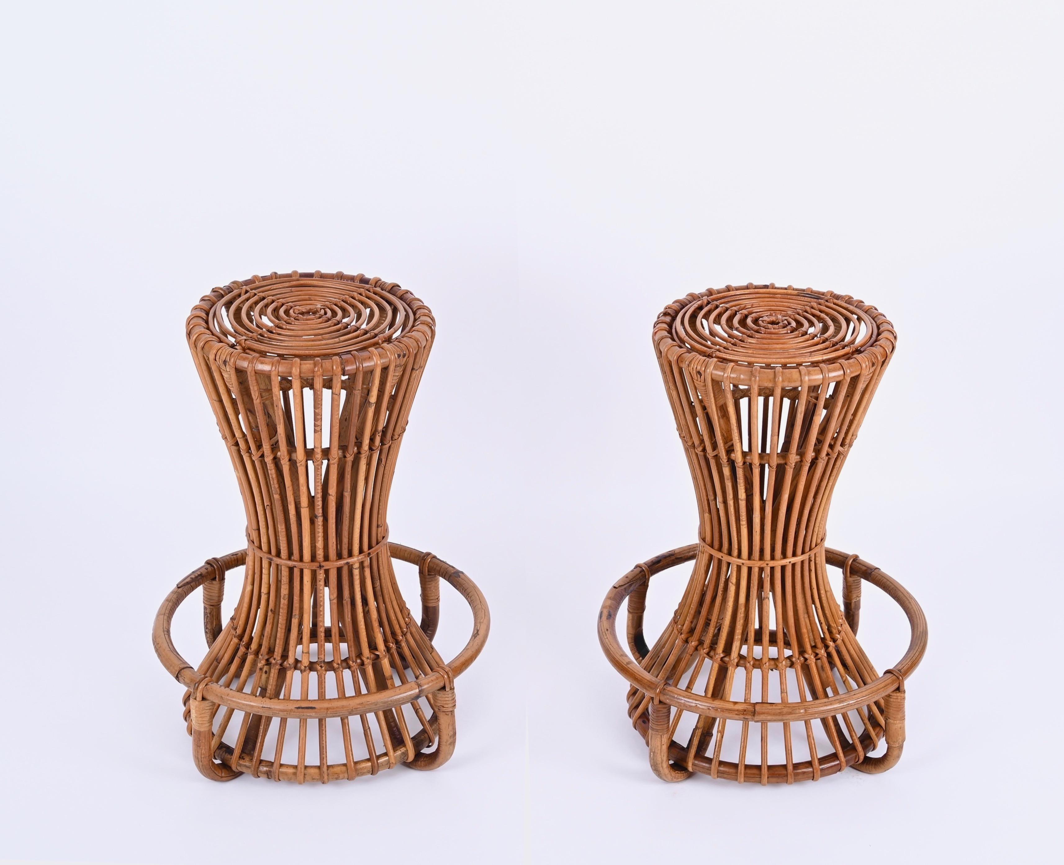 Pair of Rattan Bar Stools by Tito Agnoli for Bonacina, Italy 1950s In Good Condition For Sale In Roma, IT