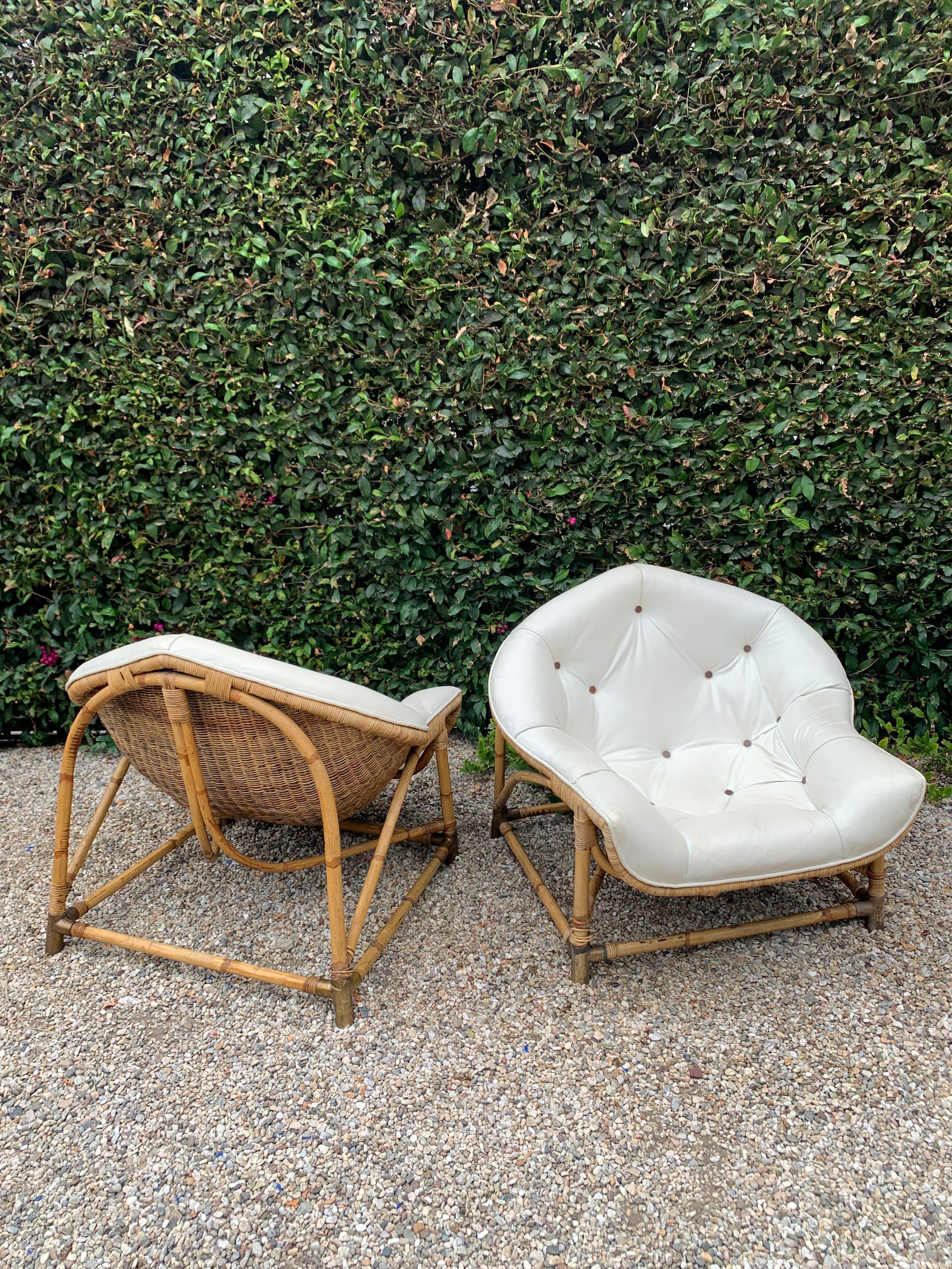 Pair of Rattan and Bamboo Lounge Chairs with Brass Sabots In Good Condition In Los Angeles, CA
