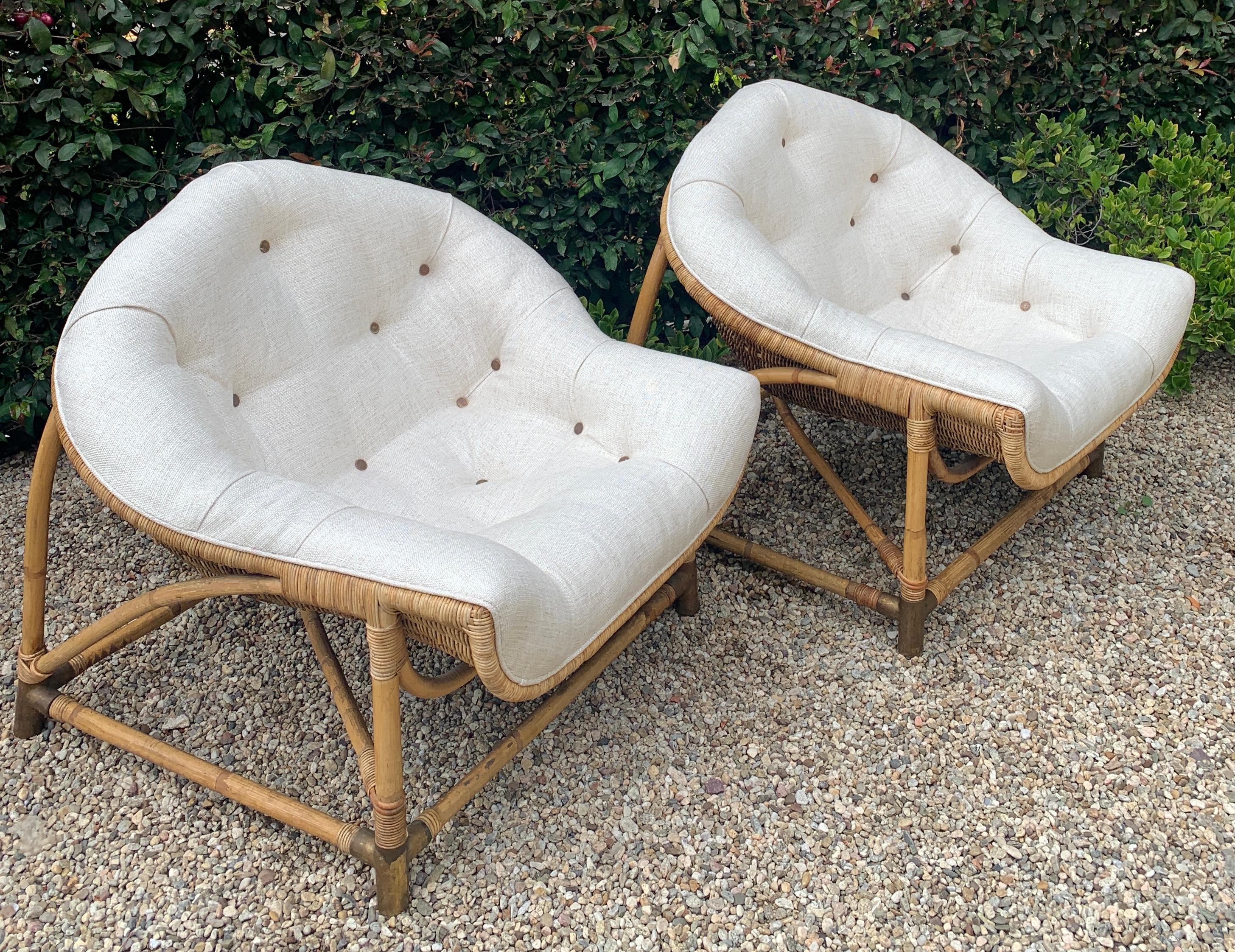 Pair of Rattan and Bamboo Lounge Chairs with Brass Sabots In Good Condition In Los Angeles, CA