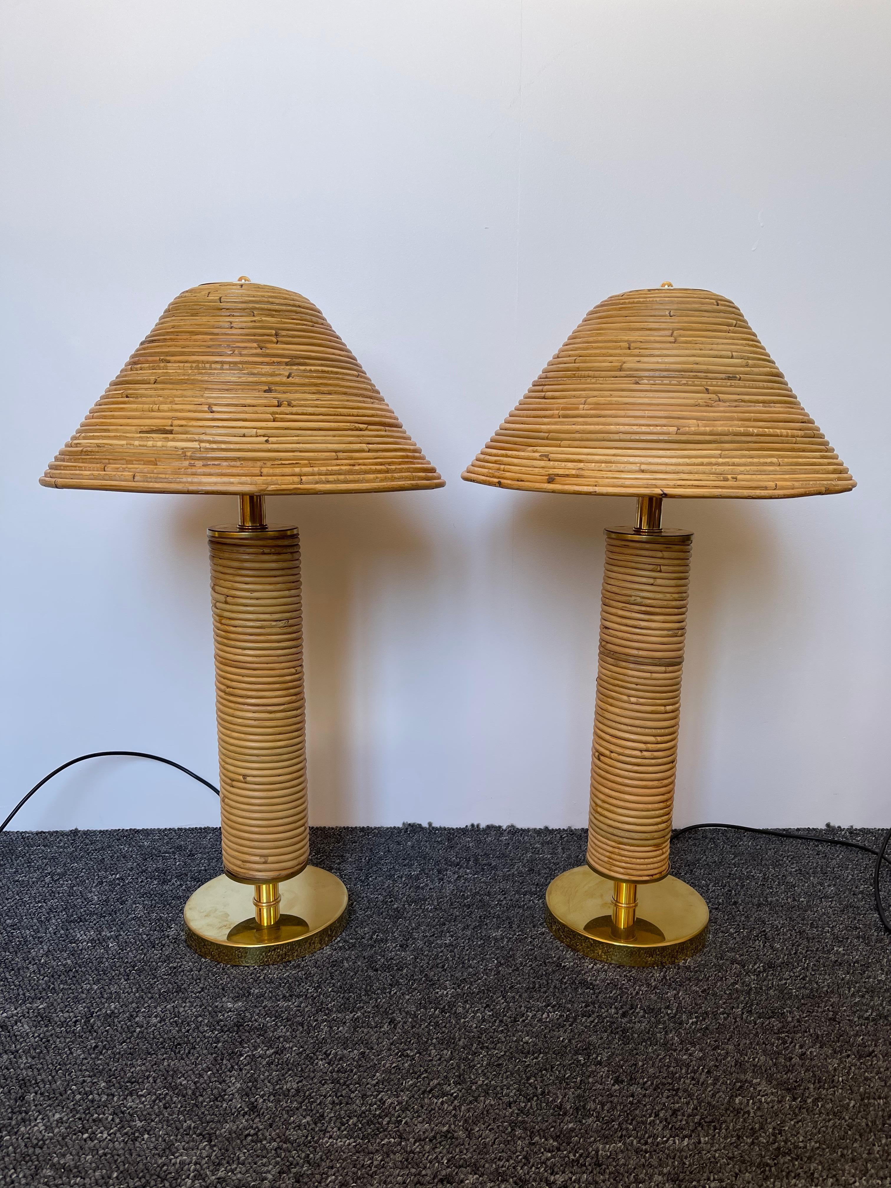 Mid-Century Modern Pair of Rattan and Brass Lamps, Italy For Sale