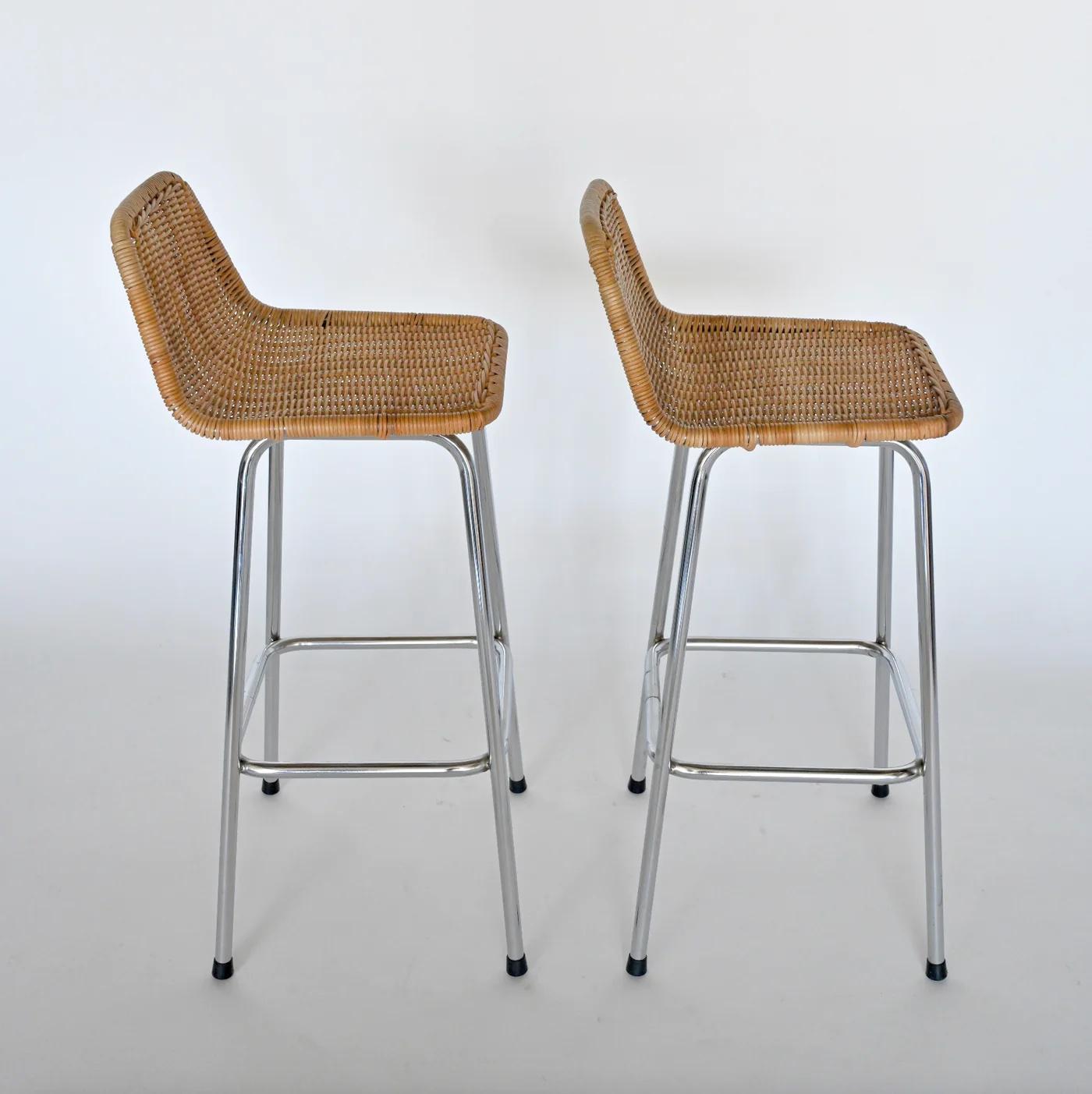Scandinavian Modern Pair of rattan and chrome counterstools by Dirk van Sliedregt for Rohe Noordwold For Sale