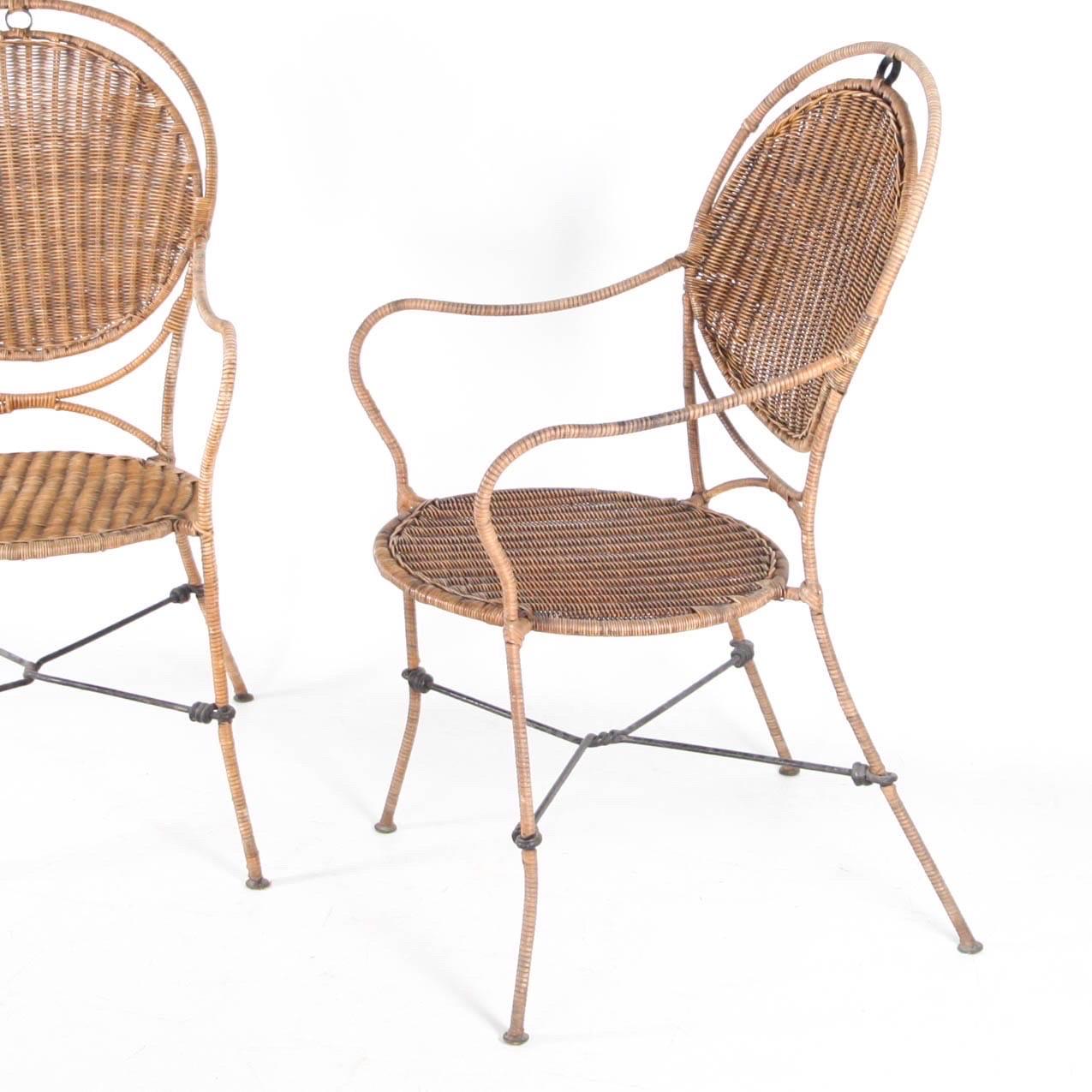 Paire de fauteuils en rotin et en fer Bon état - En vente à Isle Sur Sorgue, FR