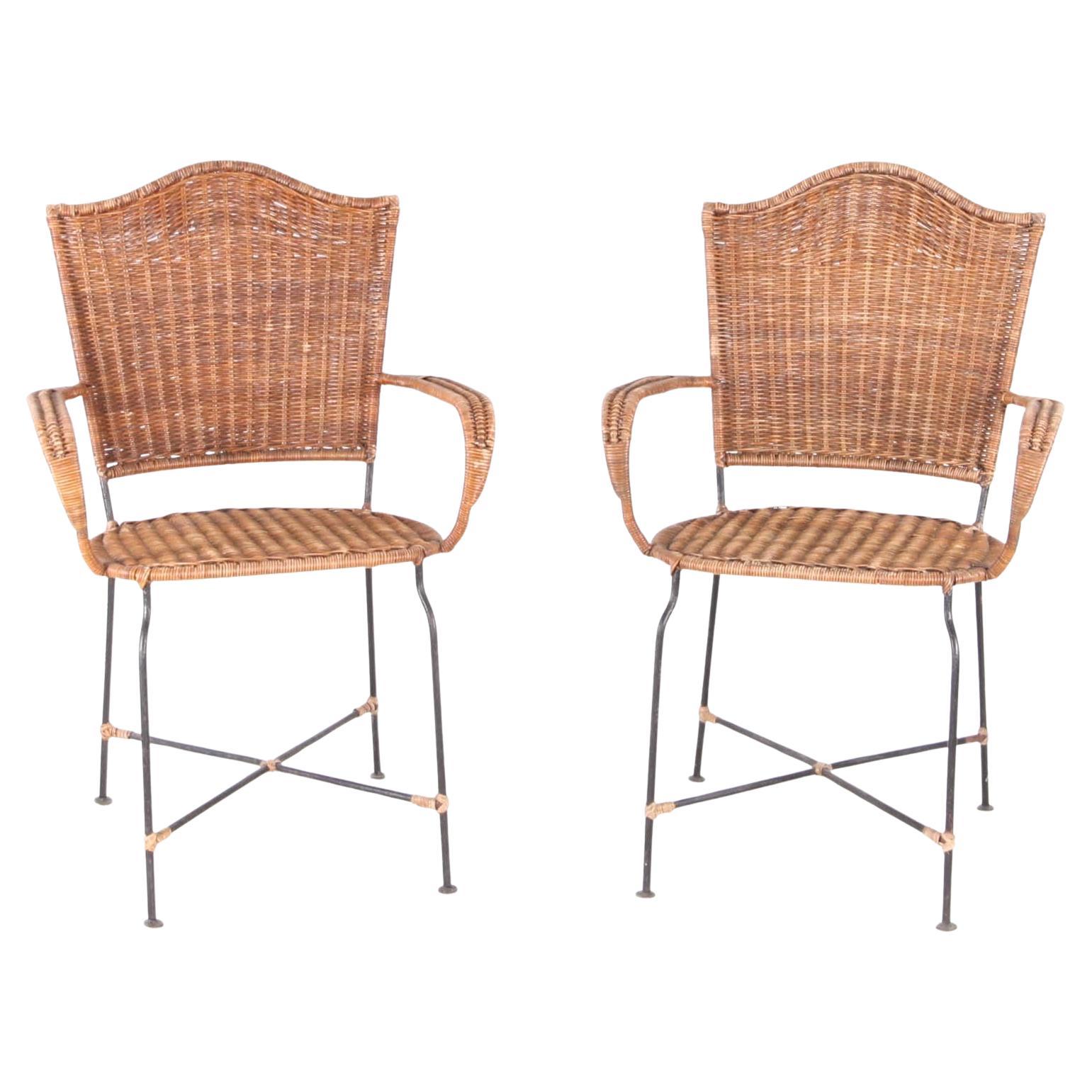 Paire de chaises en rotin et en fer