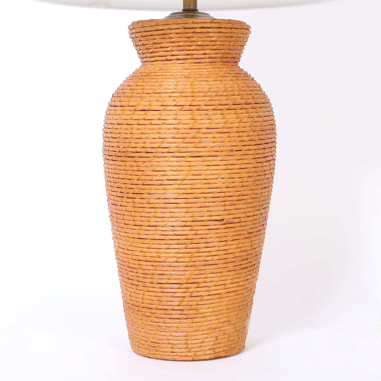 Mid-Century Modern Pair of Rattan and Reed Table Lamps For Sale