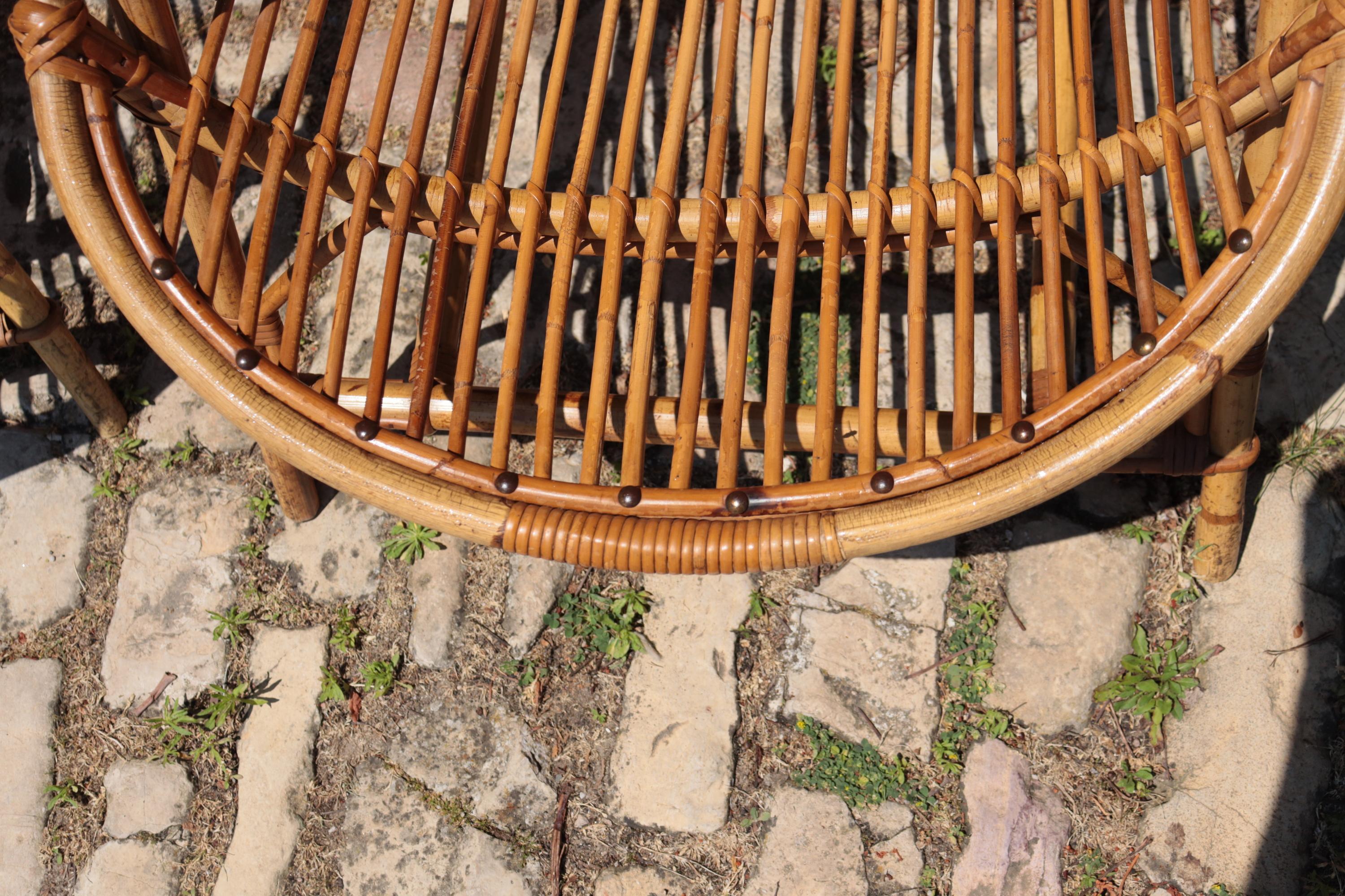 Pair Of Rattan Armchairs By Audoux-minnet en vente 1