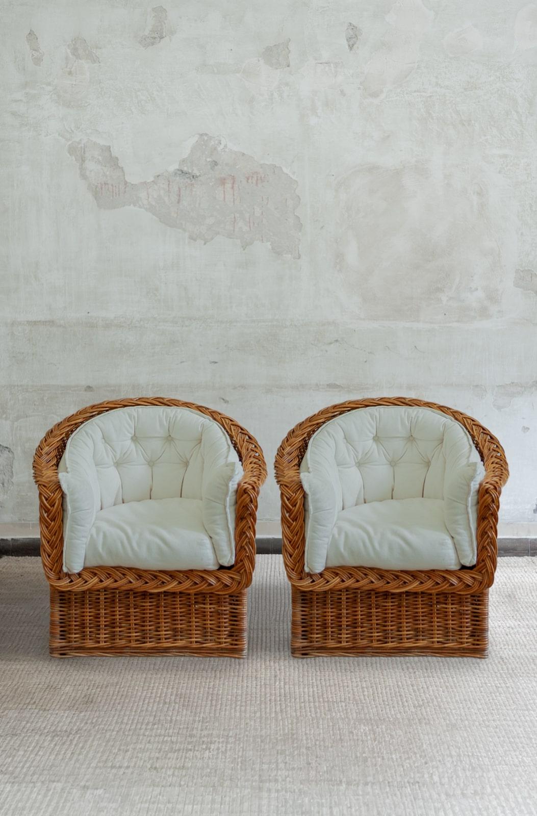 Pareja de sillones de ratán de Vivai del Sud - Años 70 
Detalles del producto
Almohadas de lona de algodón
Dimensiones: 80 L x 78 A x 85 P cm