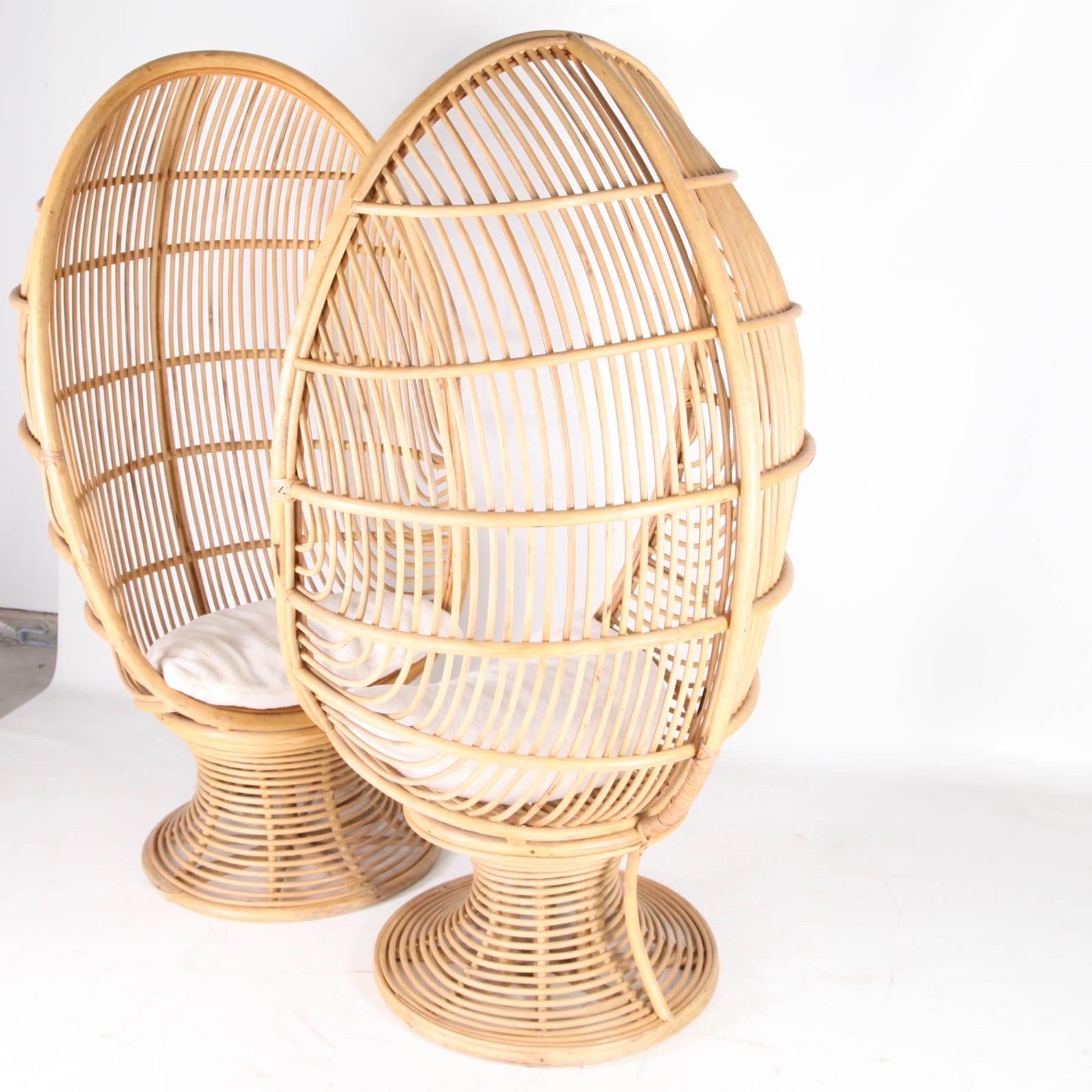 Fine XX secolo Coppia di poltrone in rattan in vendita