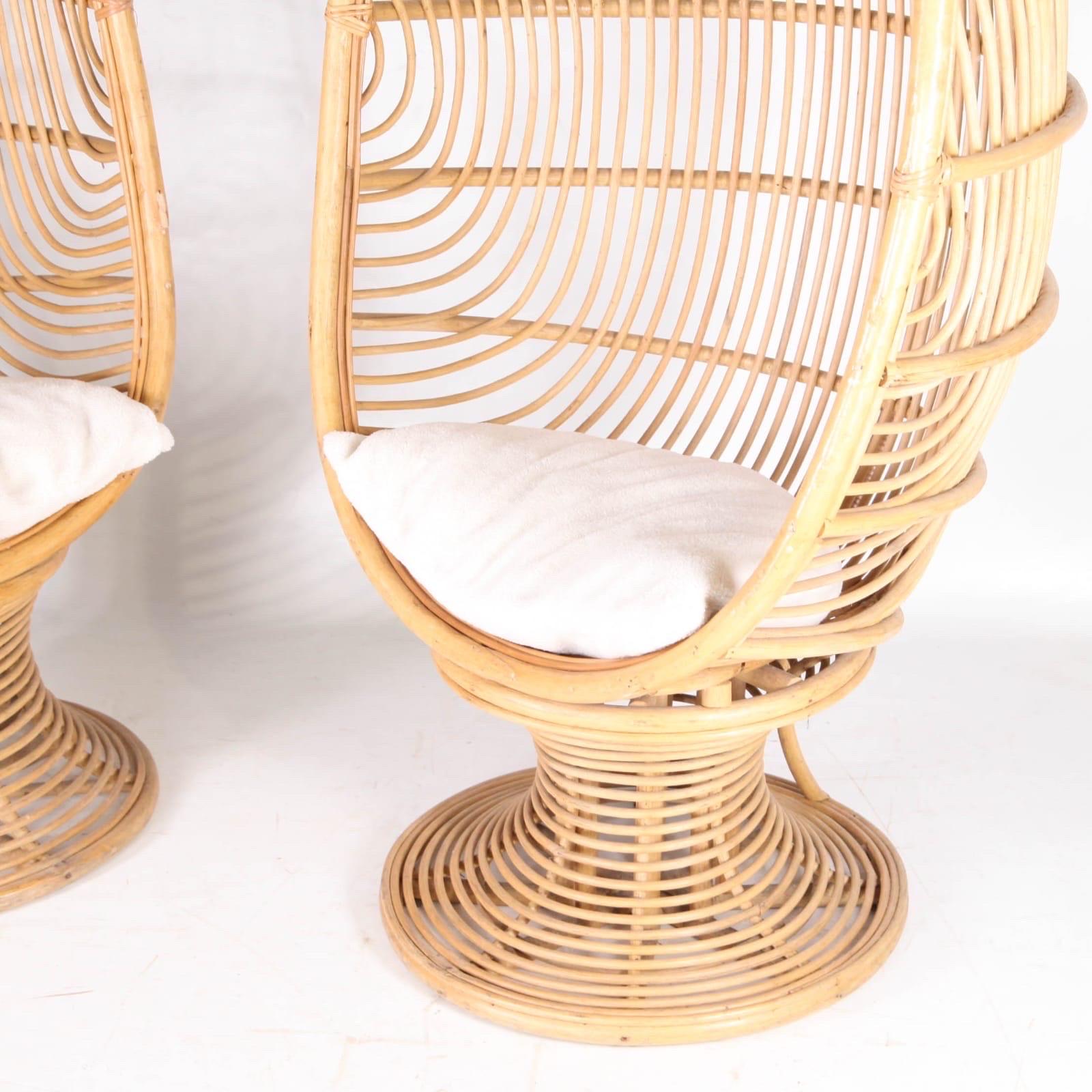 Coppia di poltrone in rattan in vendita 2