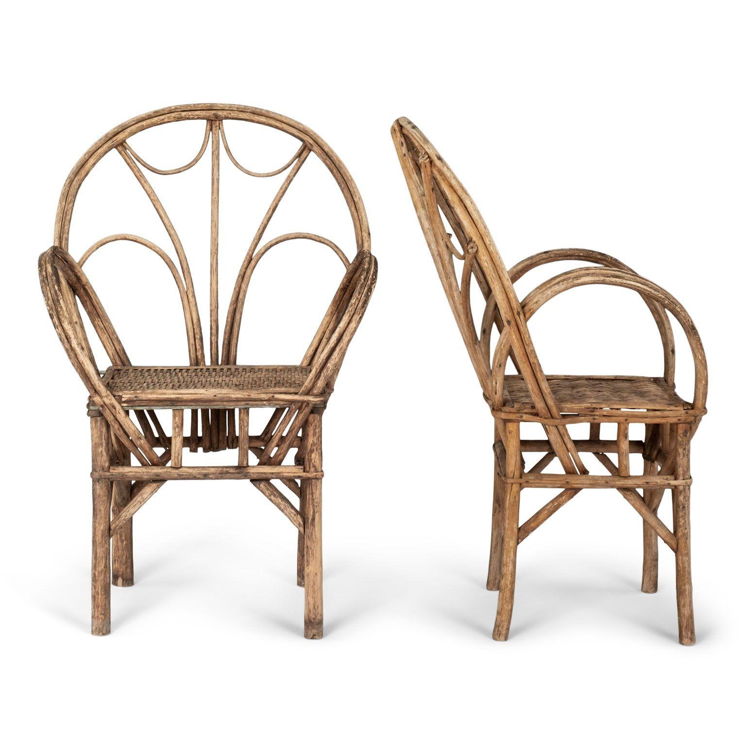 XX secolo Coppia di poltrone in rattan in vendita
