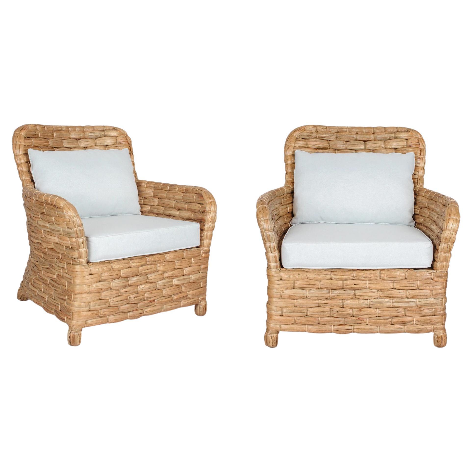 Pair of Rattan Armchairs with Straight Back and Cushions in White Tones For Sale
