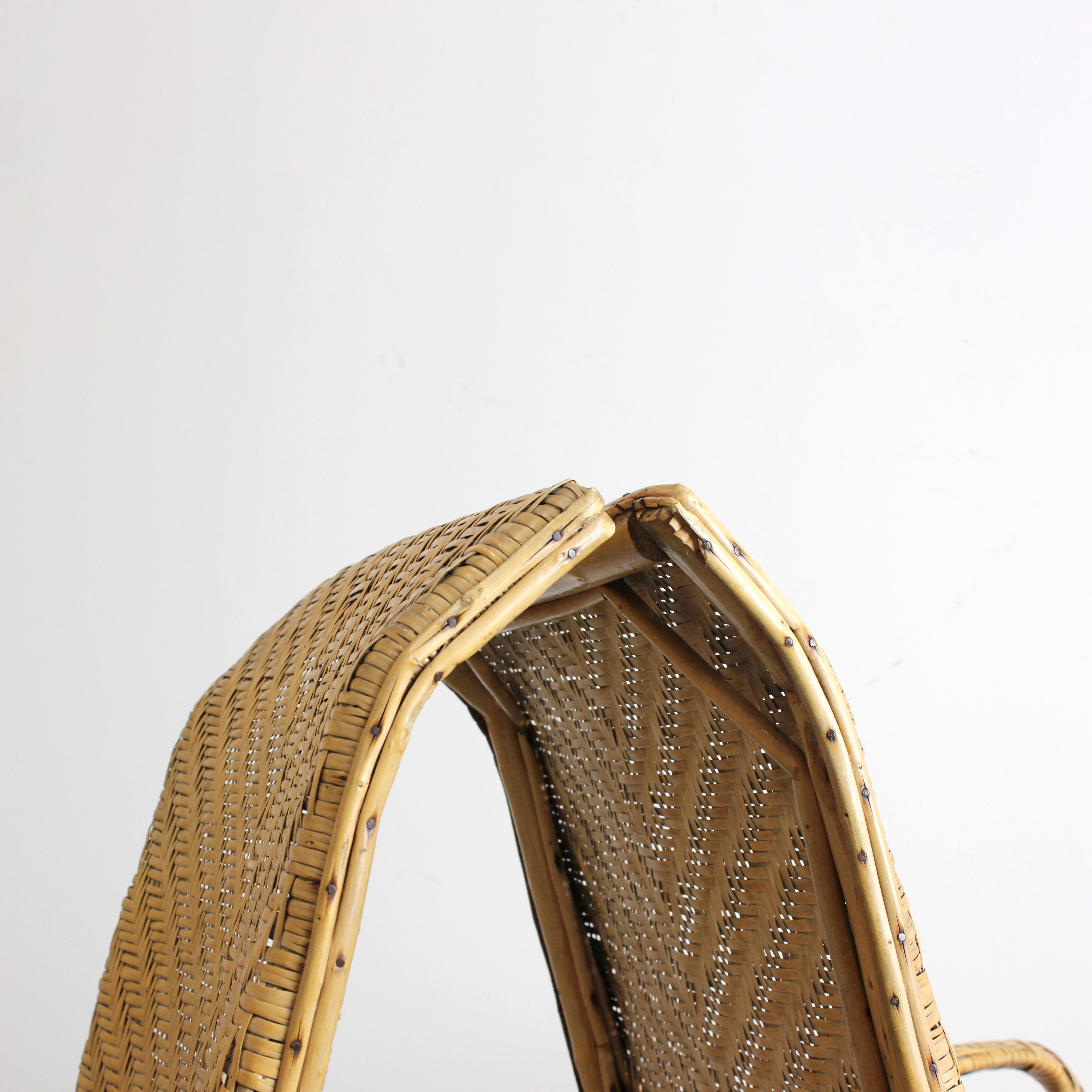 Pareja de sillones de ratán con armazón de madera - España - c. 1970 Francés en venta