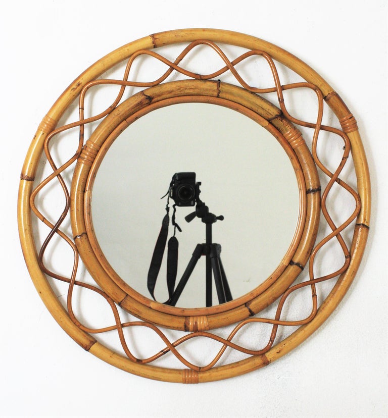 Mid-Century Modern Pair of Rattan Bamboo Round Mirrors, Franco Albini Style For Sale