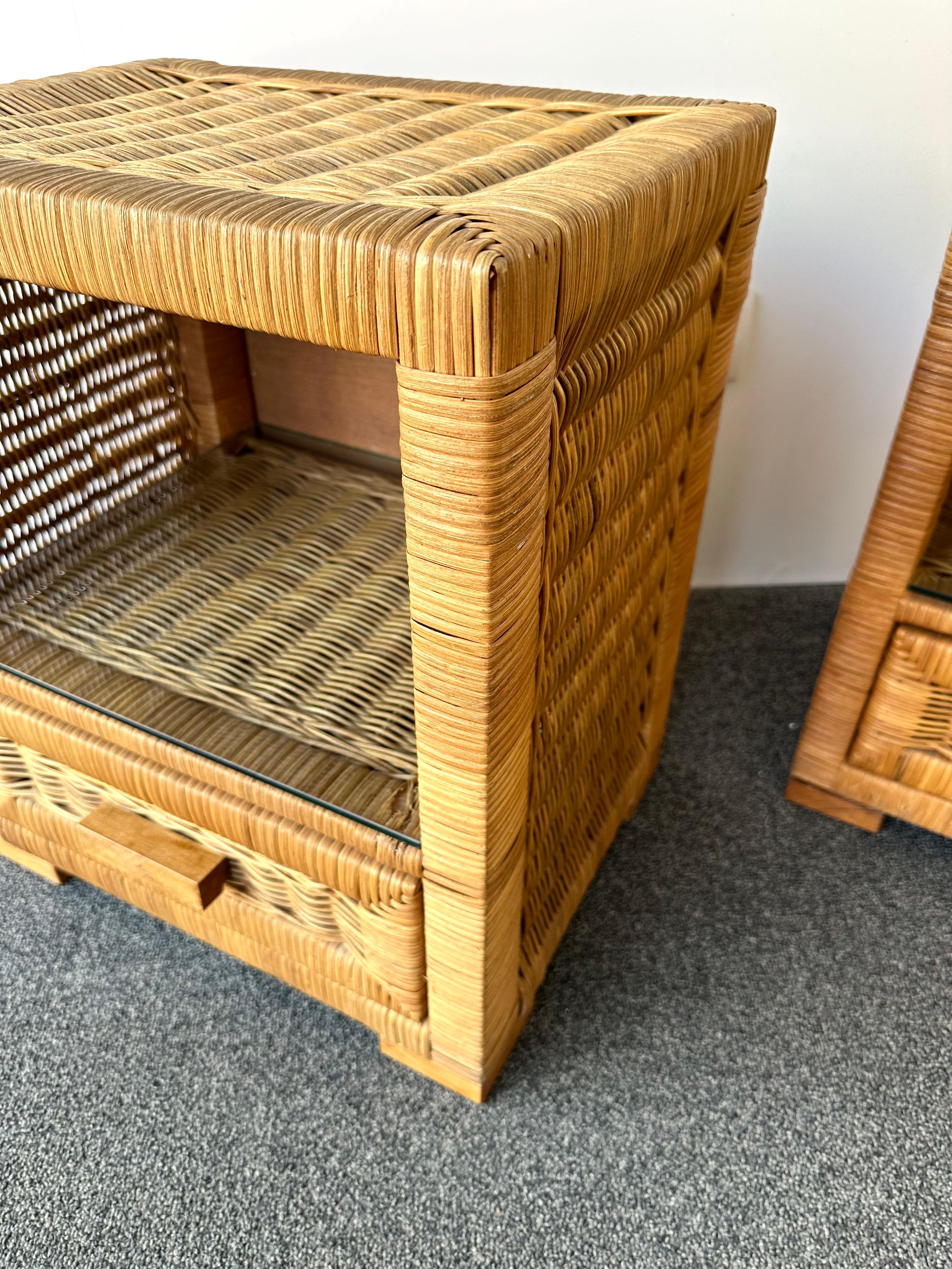 Italian Pair of Rattan Bedside Tables by Tito Agnoli, Italy, 1970s For Sale