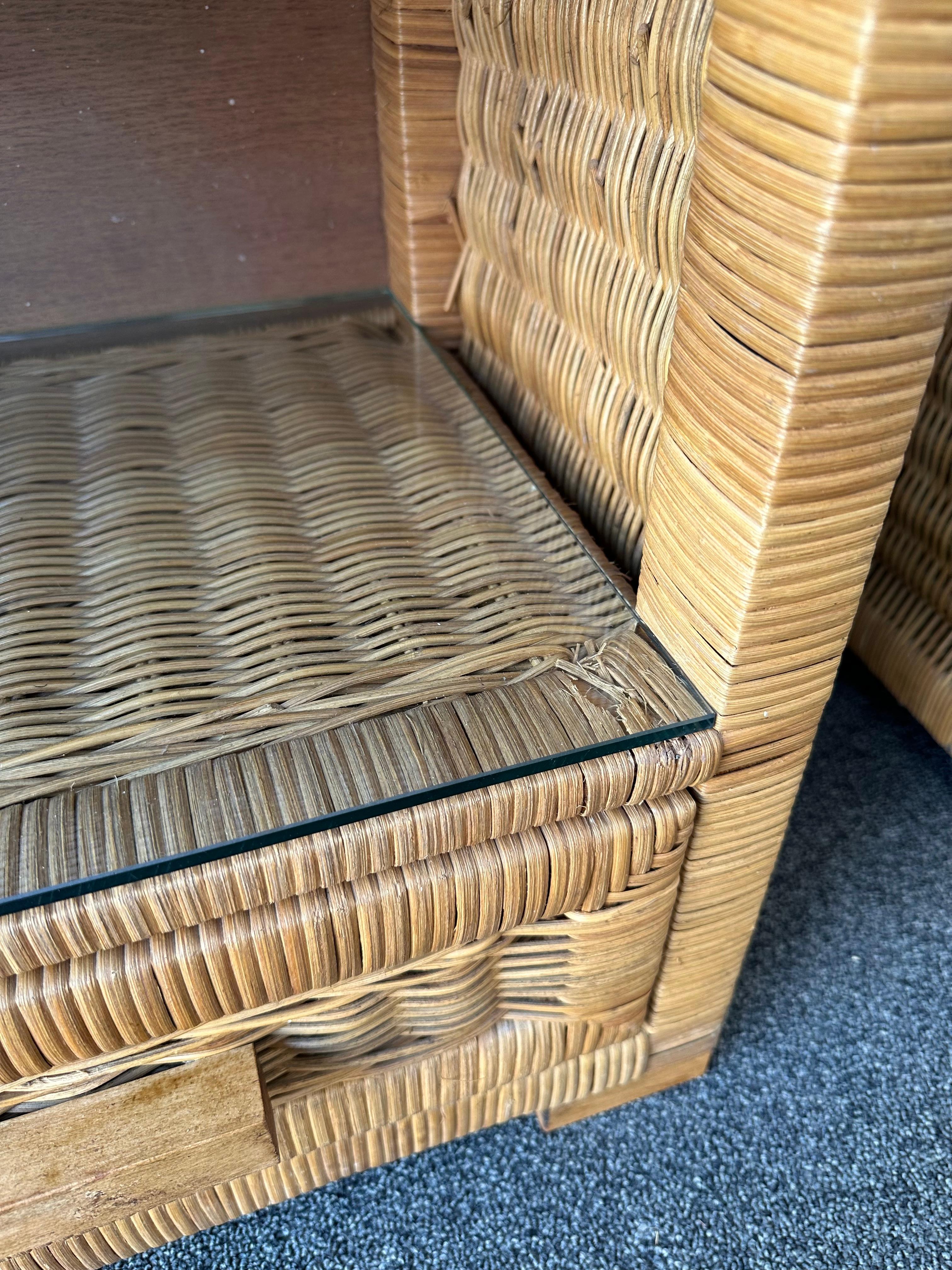 Late 20th Century Pair of Rattan Bedside Tables by Tito Agnoli, Italy, 1970s For Sale