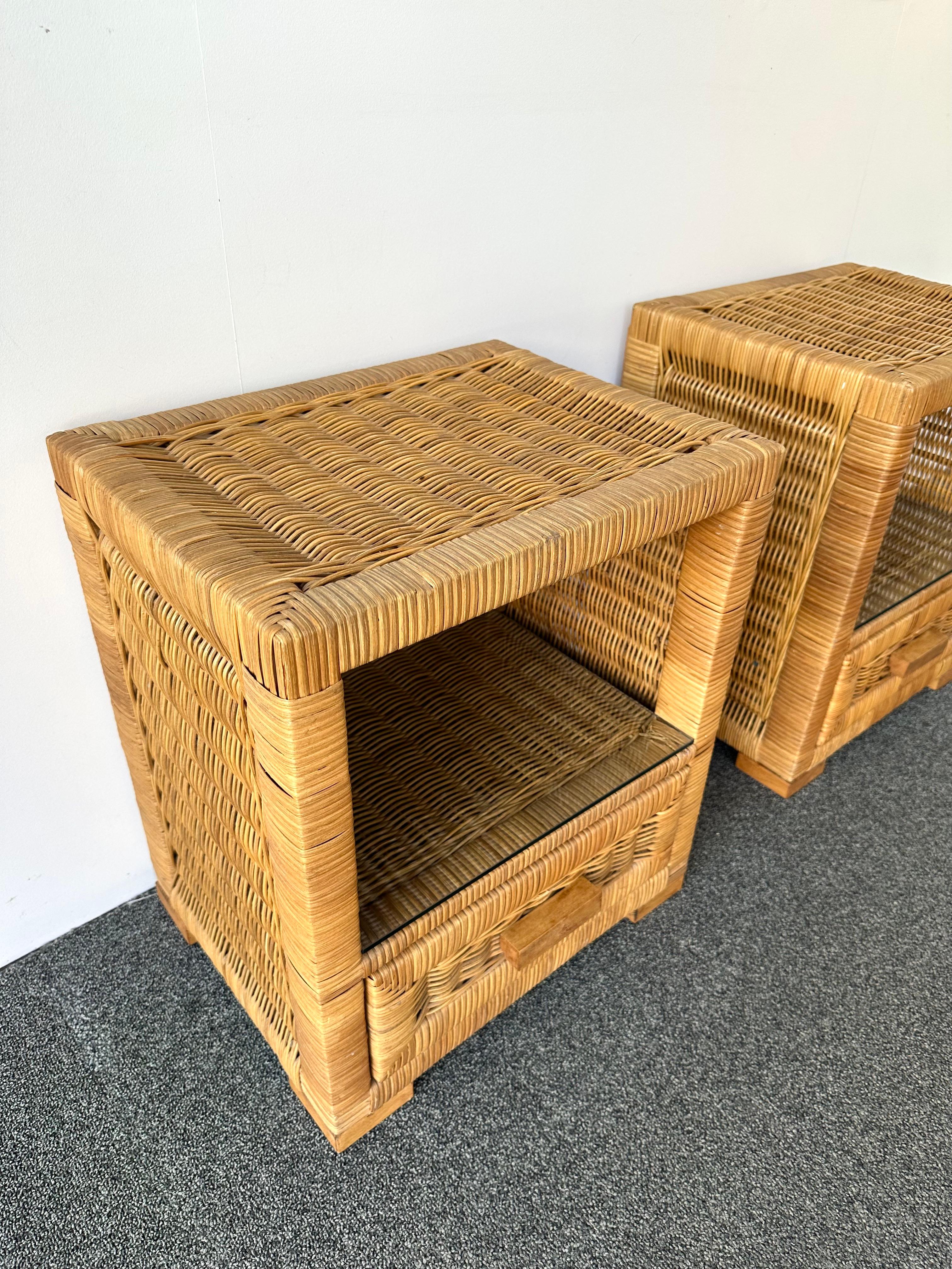 Glass Pair of Rattan Bedside Tables by Tito Agnoli, Italy, 1970s For Sale