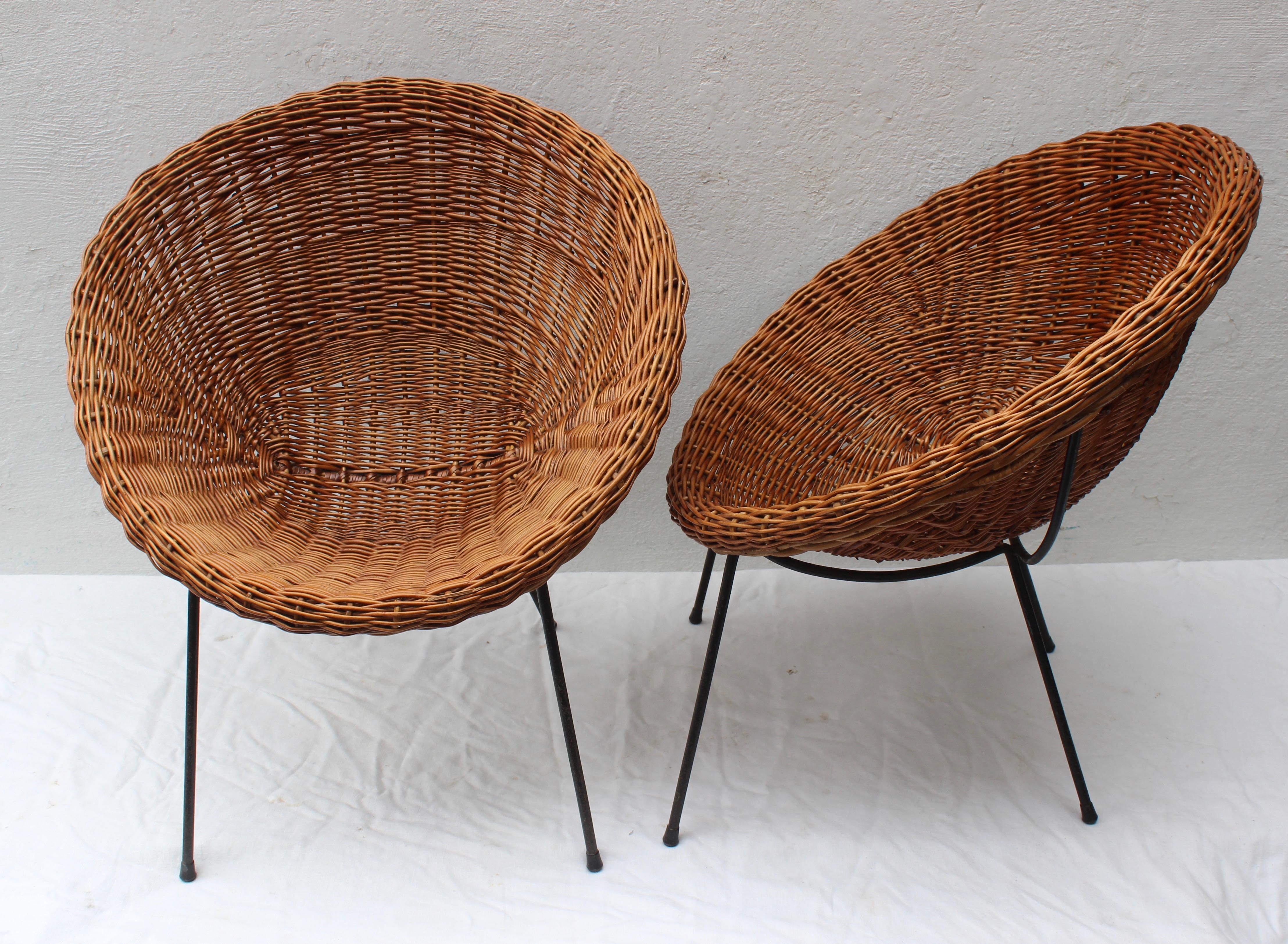 Italian Pair of Rattan Chairs and Table in the Style of Franco Albini