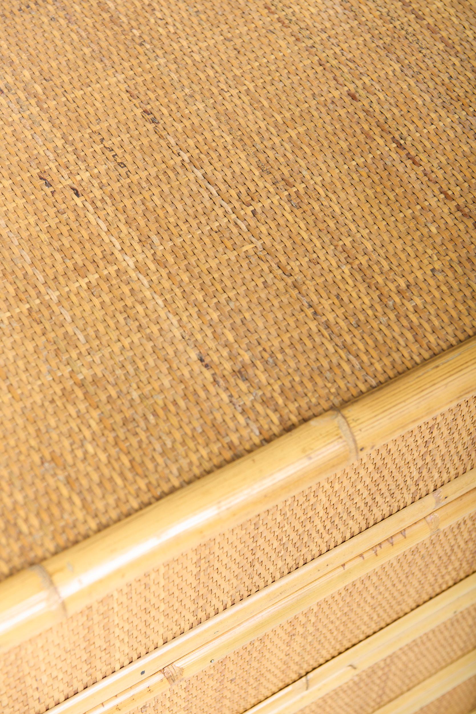 Pair of Rattan Chests of Drawers by Tito Agnoli For Sale 4