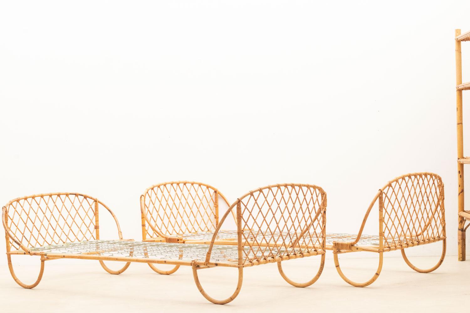 Coppia di lettini in rattan, anni '70 in vendita 6