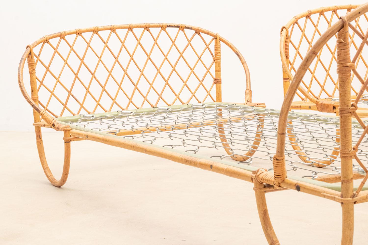 Coppia di lettini in rattan, anni '70 in vendita 8