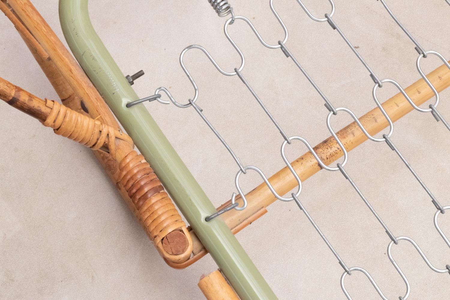 Fine XX secolo Coppia di lettini in rattan, anni '70 in vendita