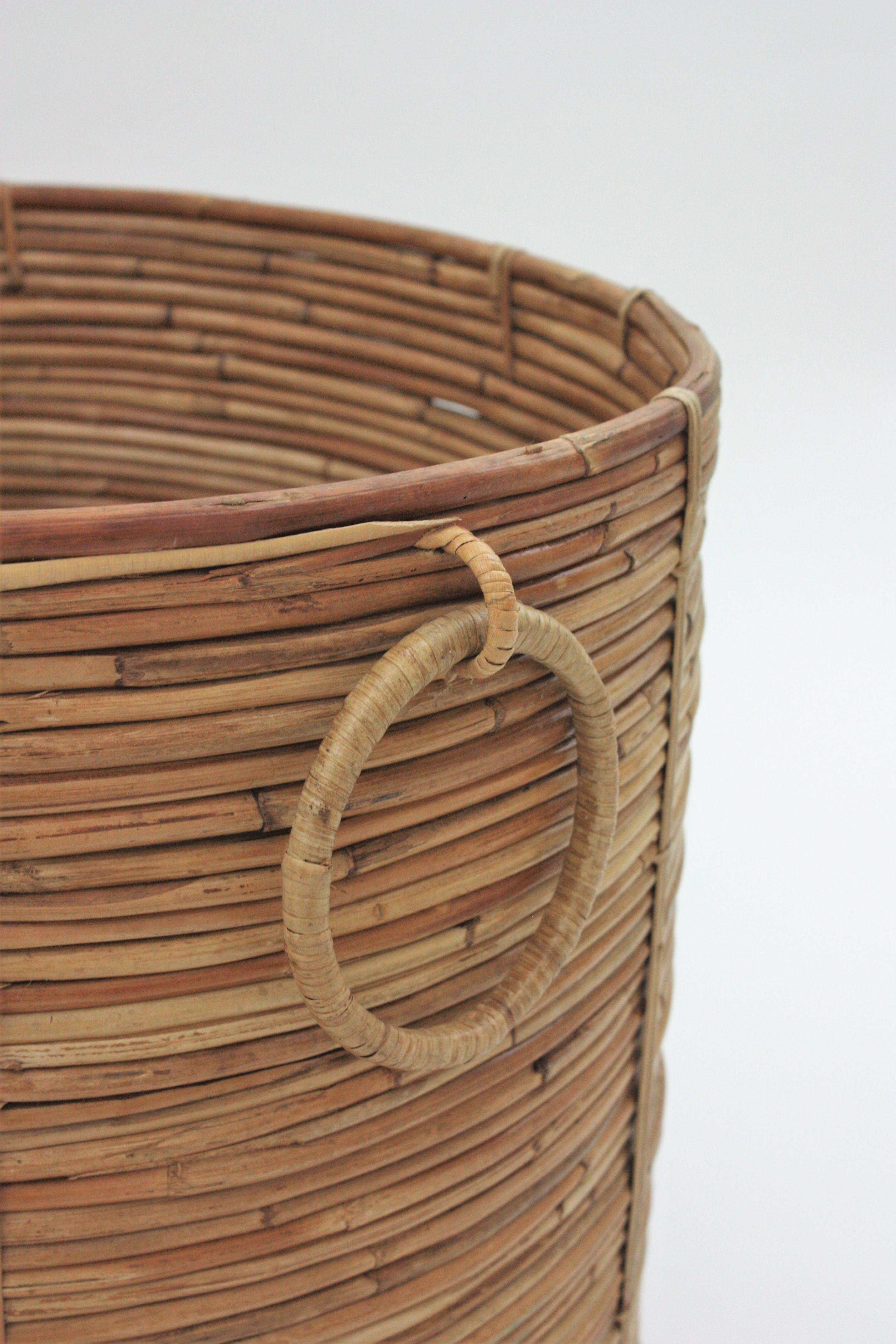Pair of Rattan Large Round Planters or Baskets with Ring Handles, 1970s In Good Condition In Barcelona, ES