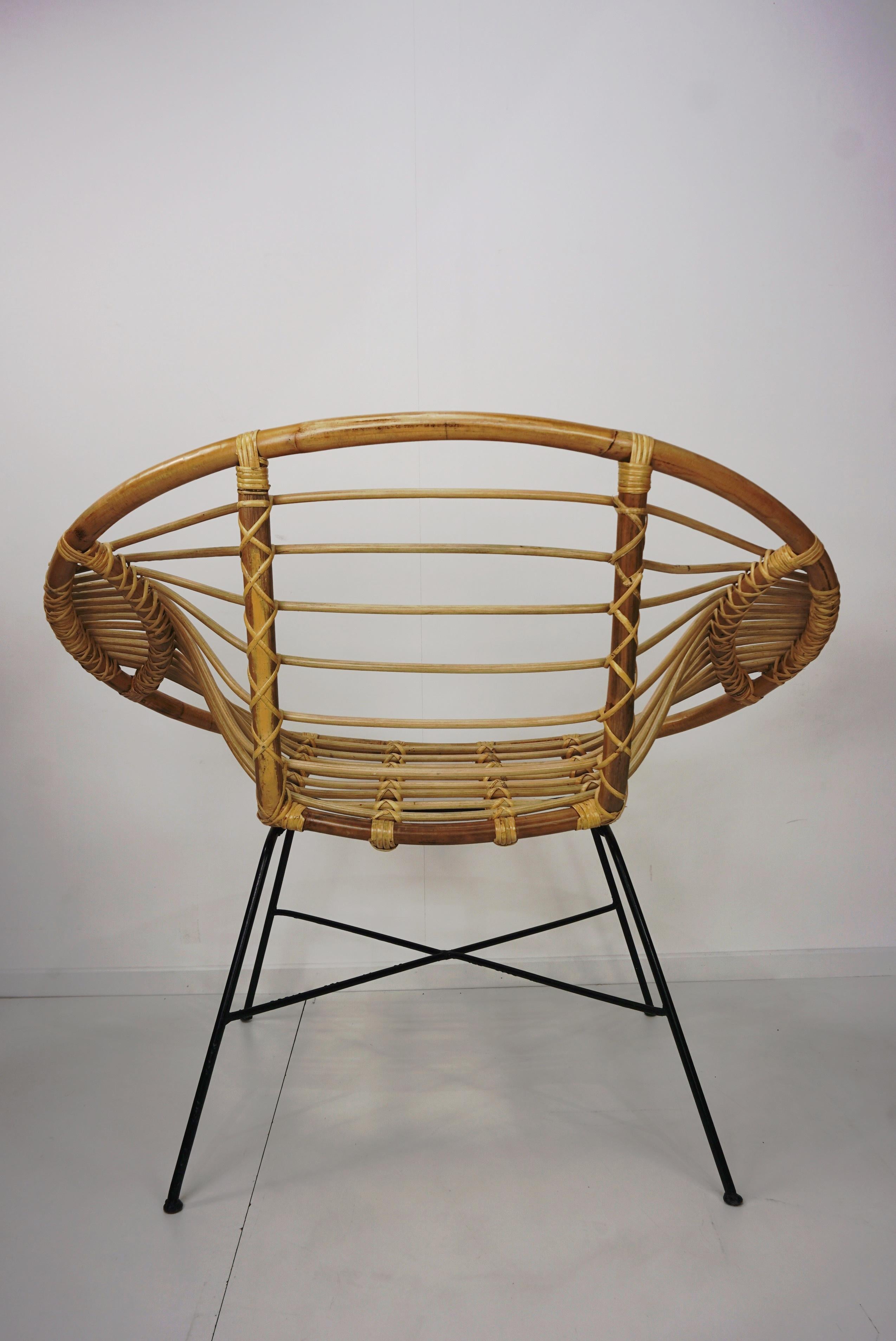 Pair of Rattan Lounge Armchairs 3