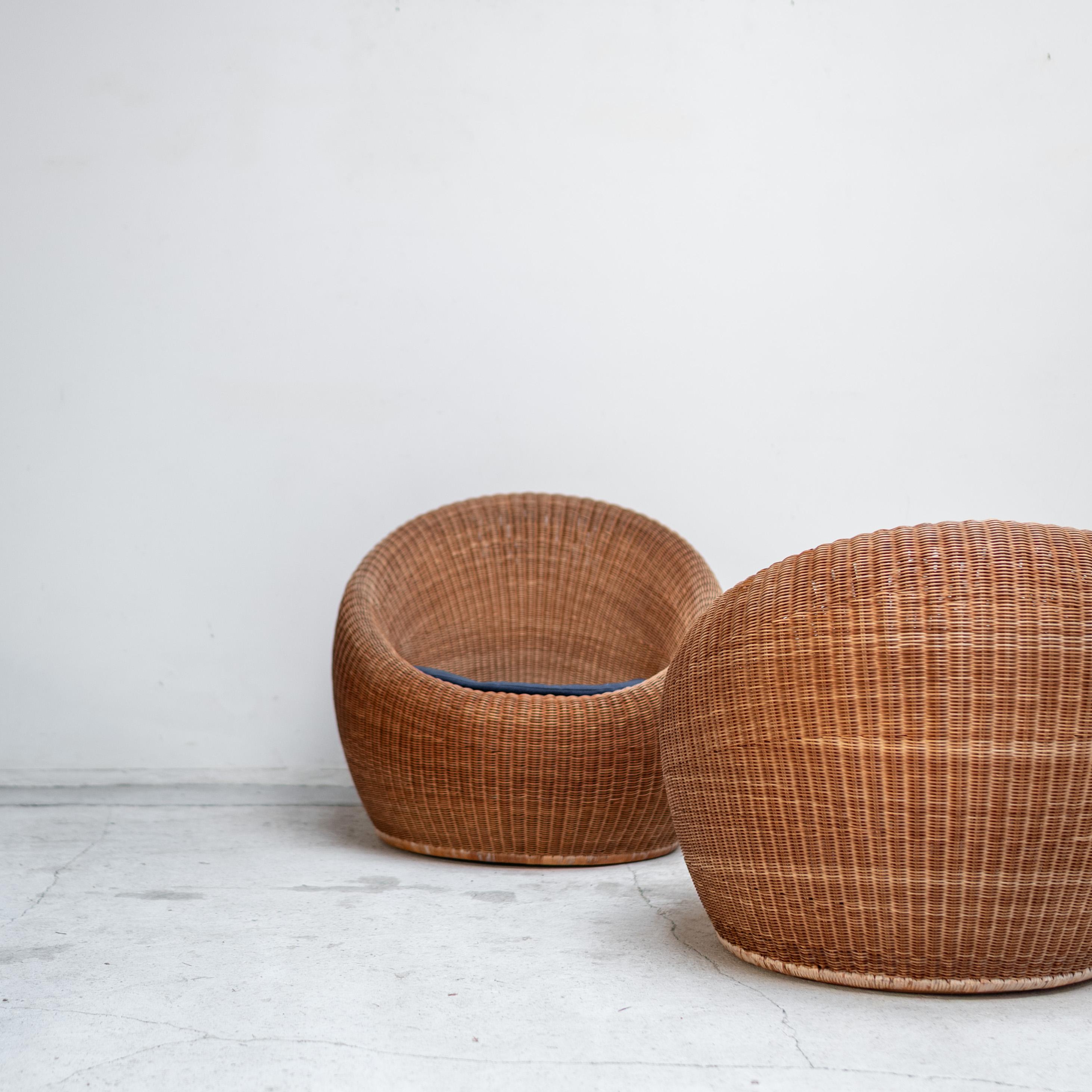Paar Rattan-Loungesessel von Isamu Kenmochi, Japan, 1960er Jahre (Japanisch) im Angebot