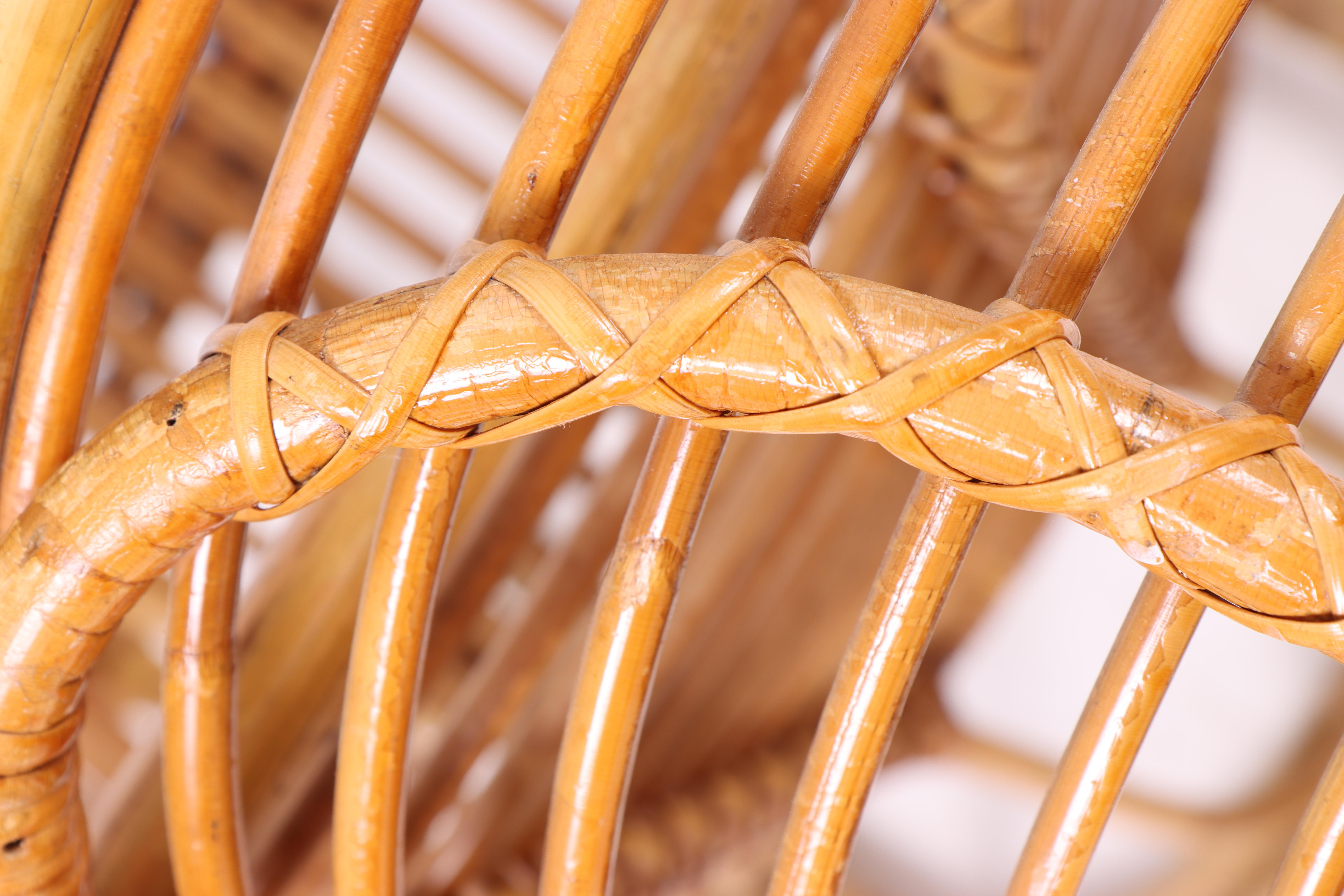 Metà XX secolo Pair of Rattan Lounge Chairs by Tove and Edvard Kindt-Larsen, 1950s in vendita