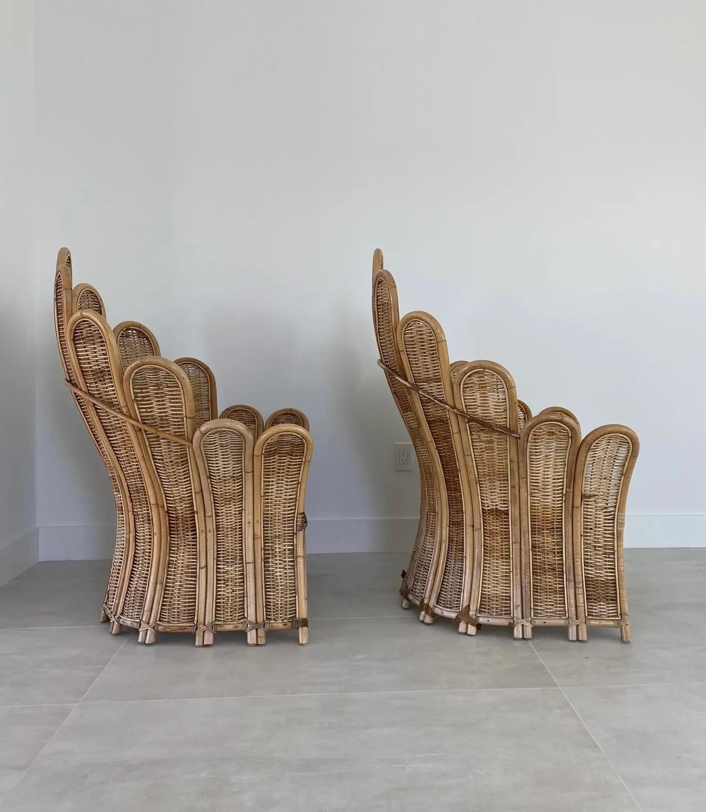20th Century Pair of Rattan Palm Frond Lounge Chairs  For Sale