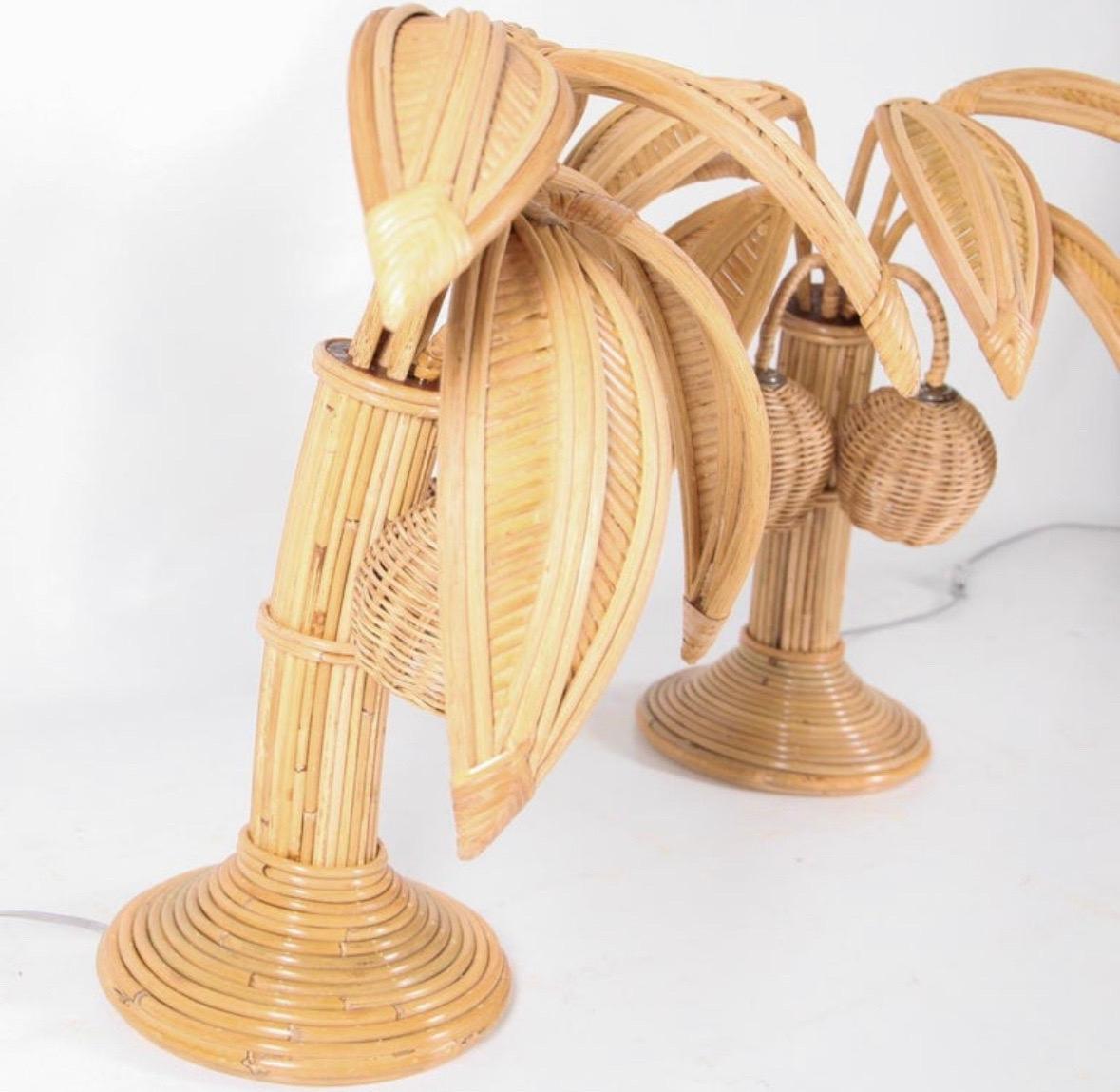 Rattan Pair of rattan « palm tree/coconut tree » lamps For Sale