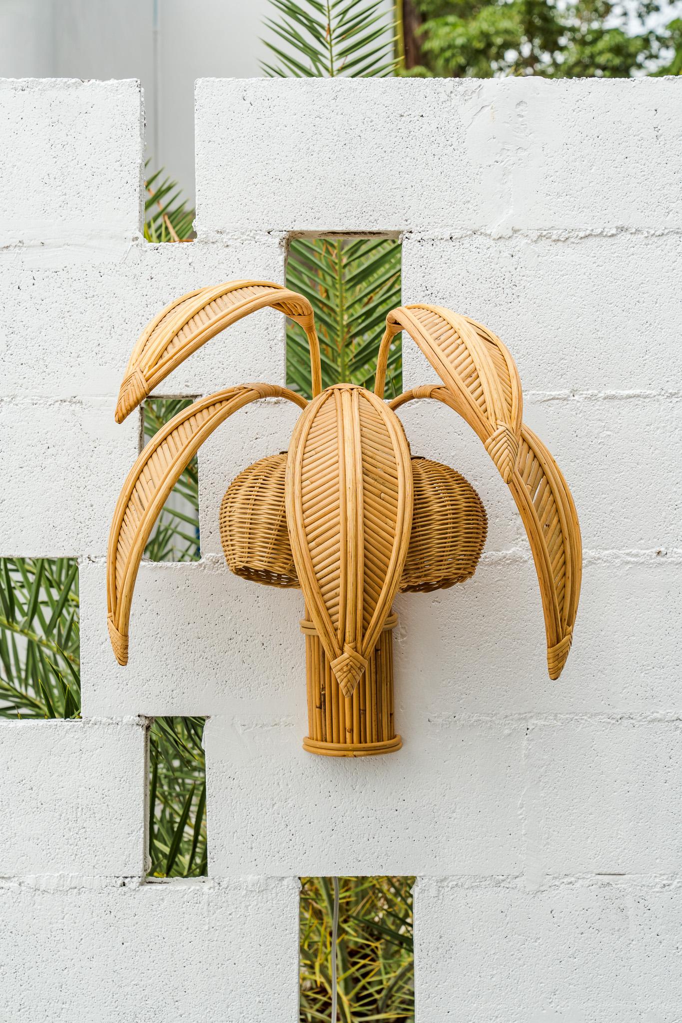 Pair of rattan / palm tree wall lights In Excellent Condition In Isle Sur Sorgue, FR