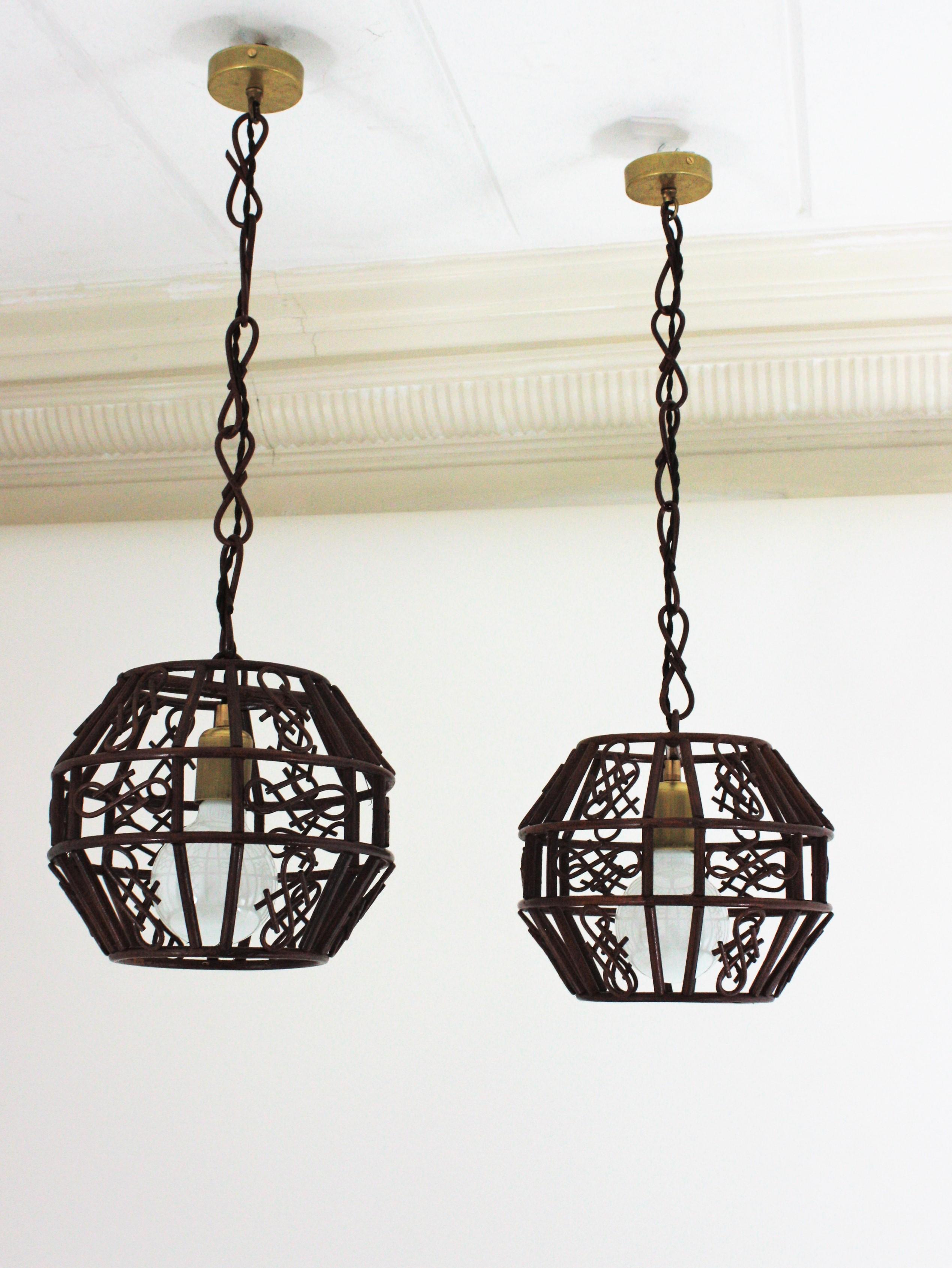 Pair of French Rattan Pendant Lights or Lanterns, 1960s For Sale 3