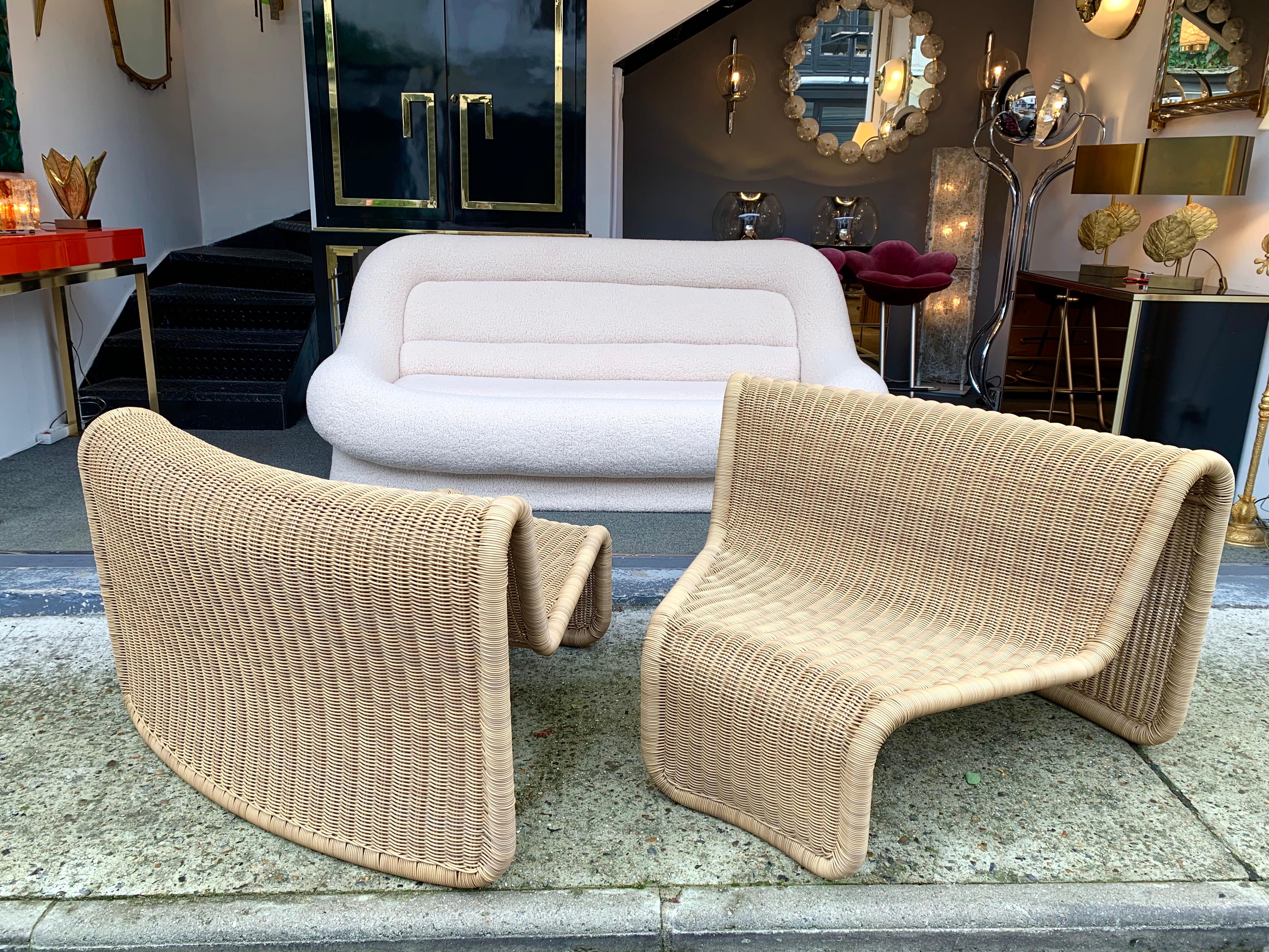 Pair of Rattan Slipper Chairs T by Tito Agnoli, Italy, 1970s In Good Condition In SAINT-OUEN, FR