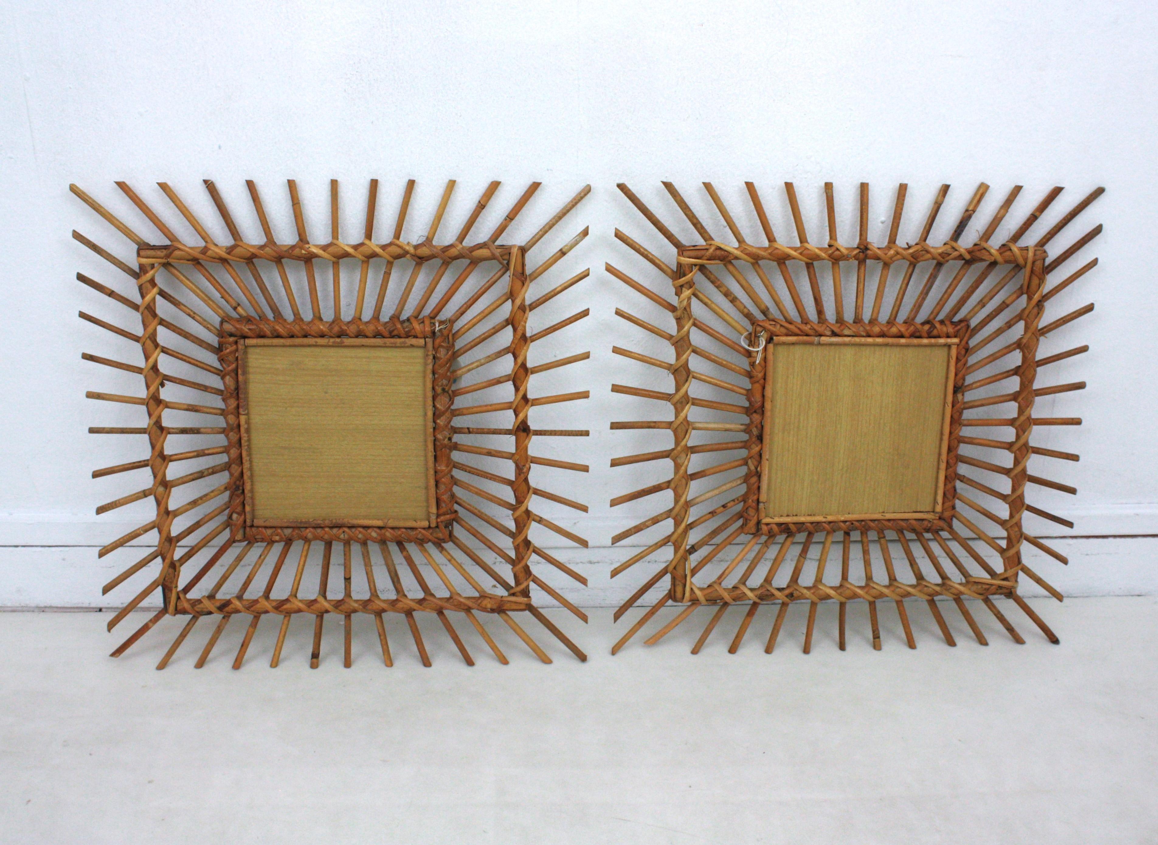 Coppia di specchi a rombo in rattan Sunburst, anni '60 in vendita 4
