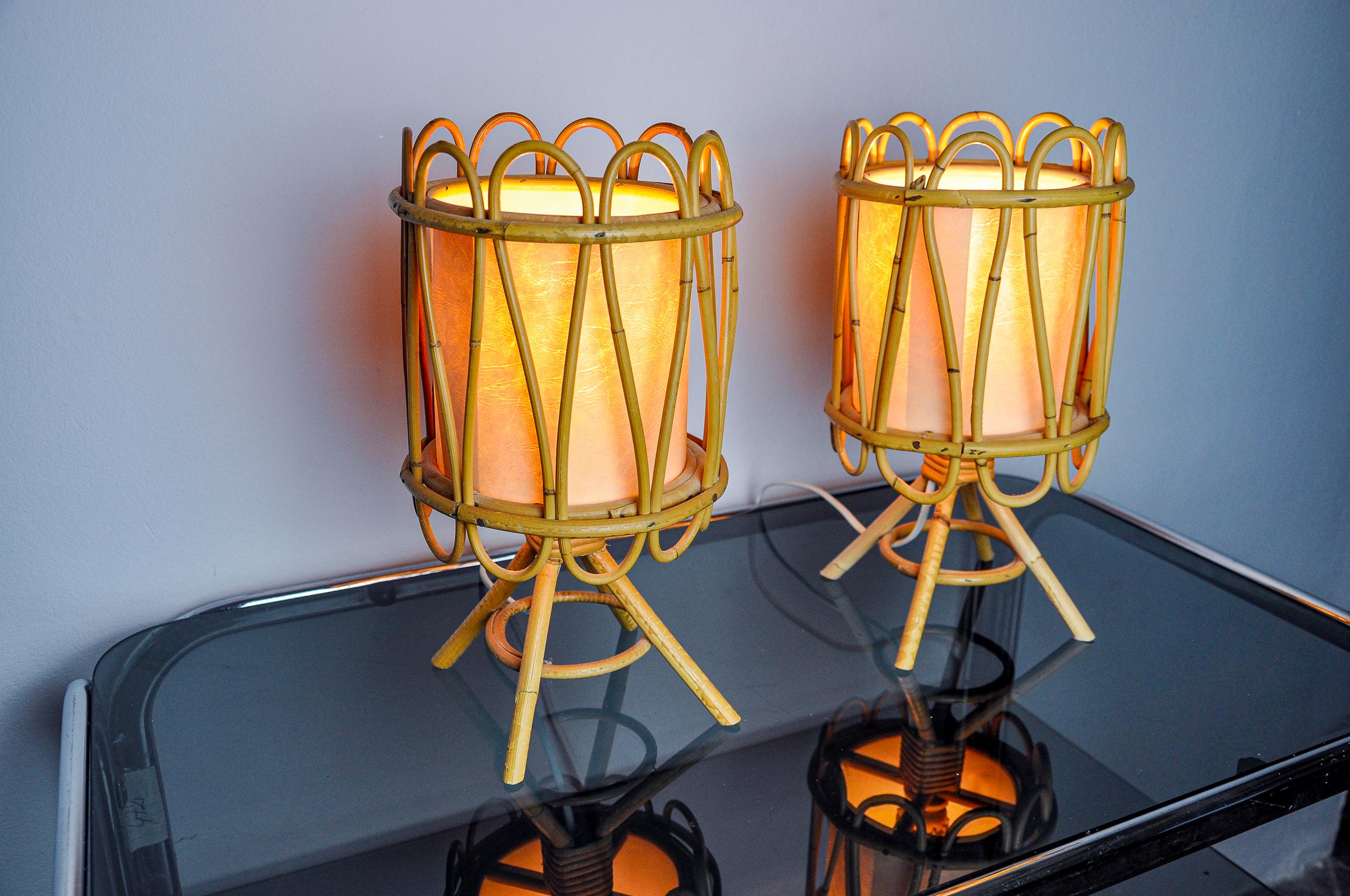 Bois Paire de lampes de table en rotin, Italie, années 1960 en vente